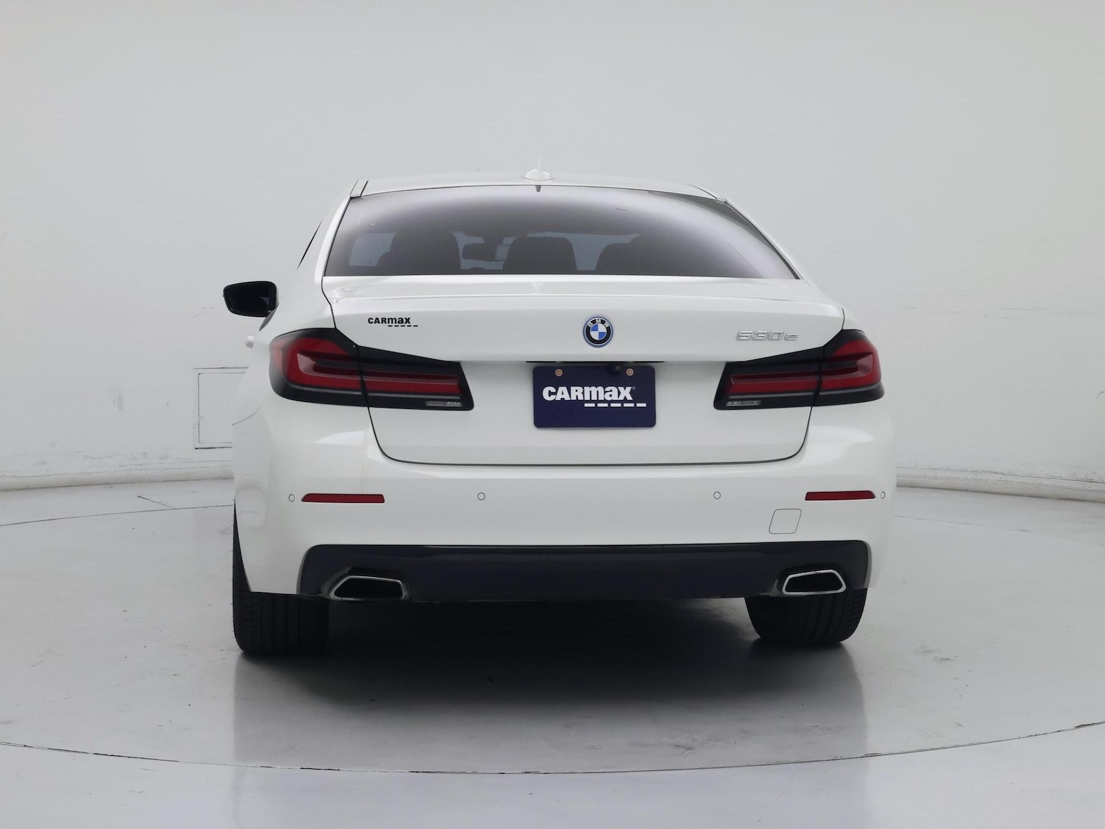 2022 BMW 5 Series 530e - Photo 7