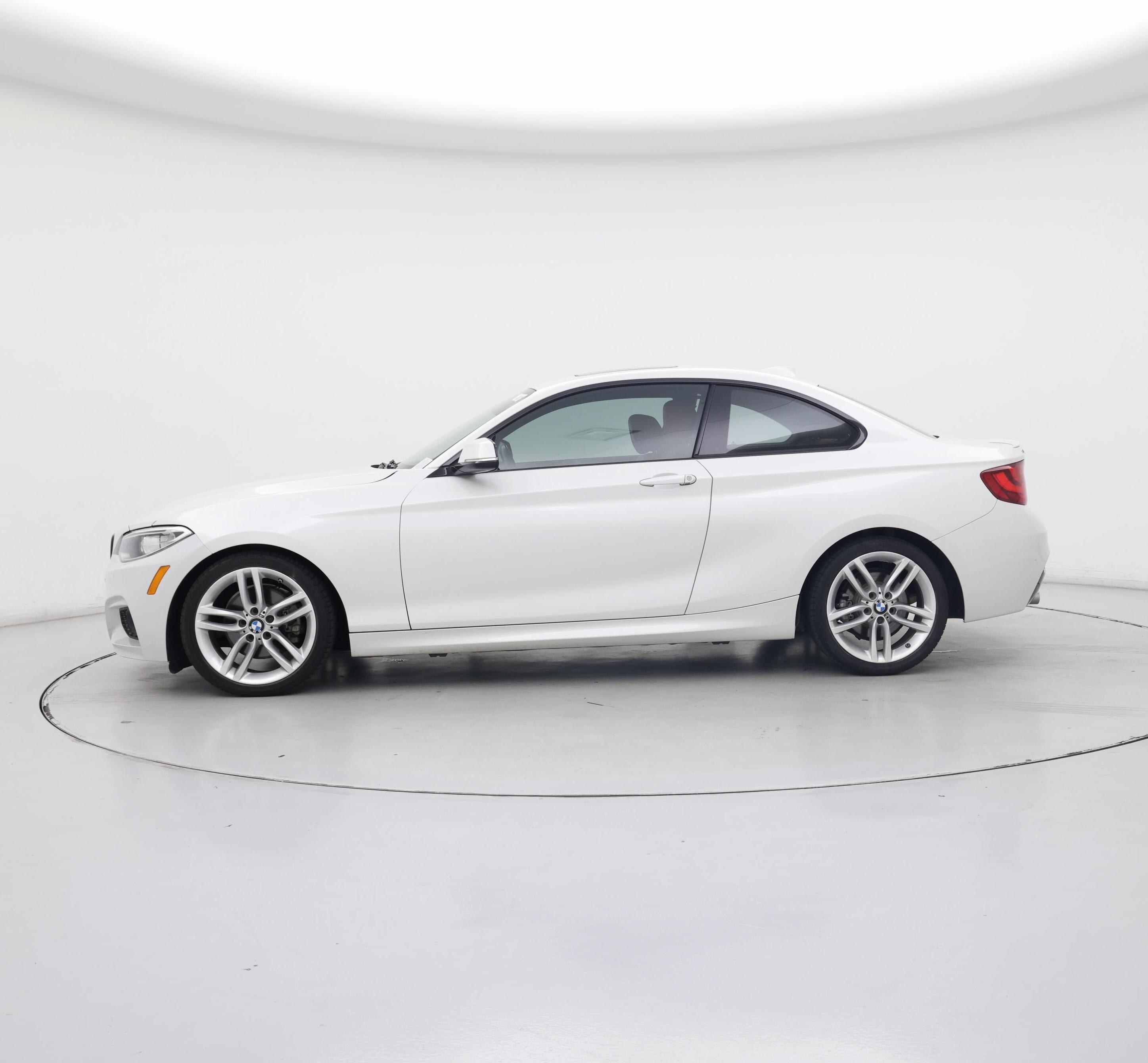 Thumbnail: 2017 BMW 2 Series - 3