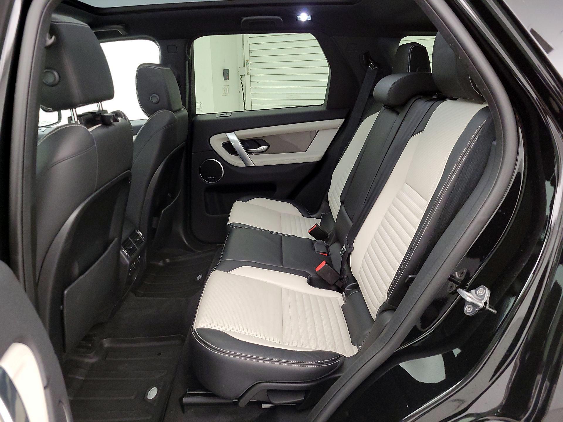 Thumbnail: 2020 Land Rover Discovery Sport - 20