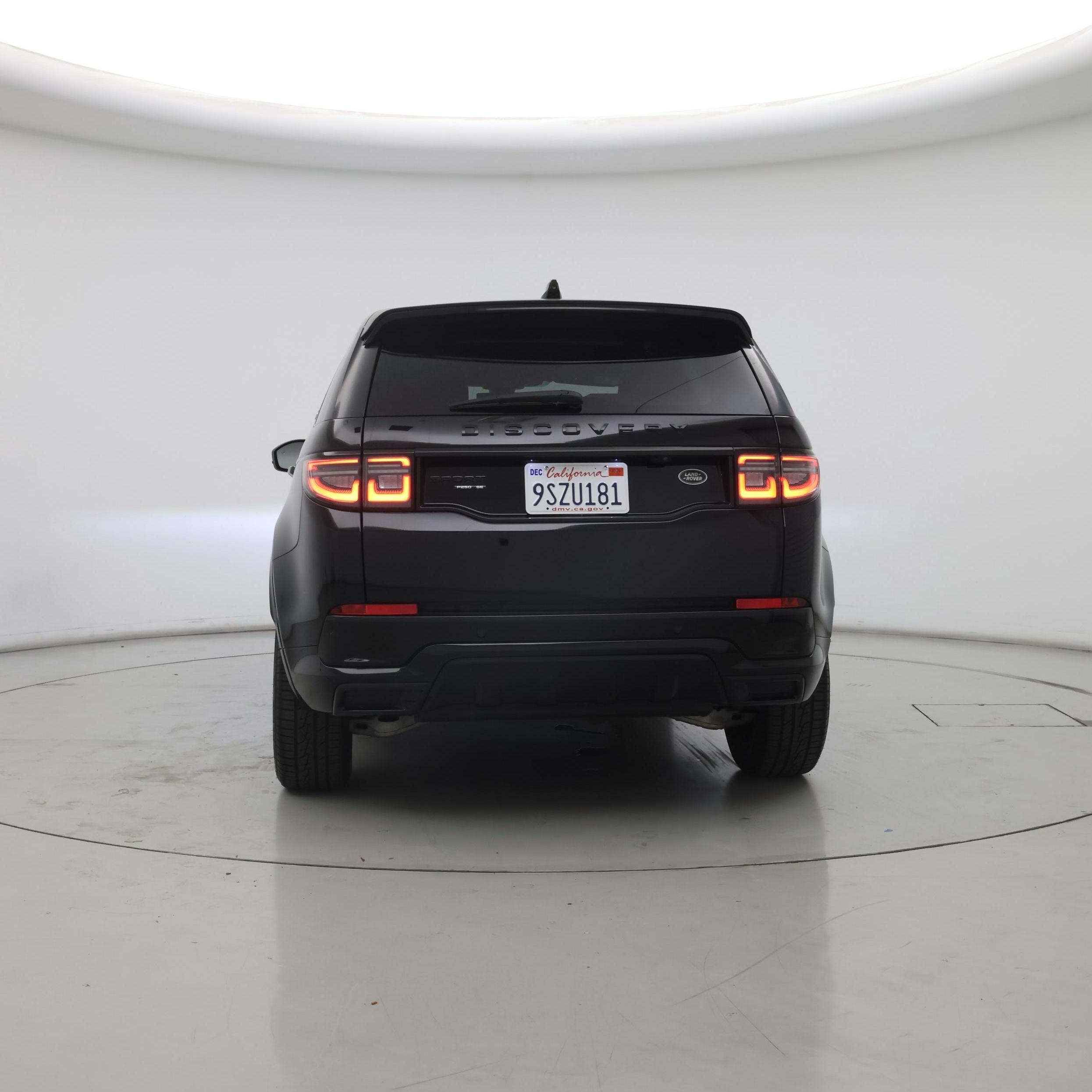 Thumbnail: 2020 Land Rover Discovery Sport - 6