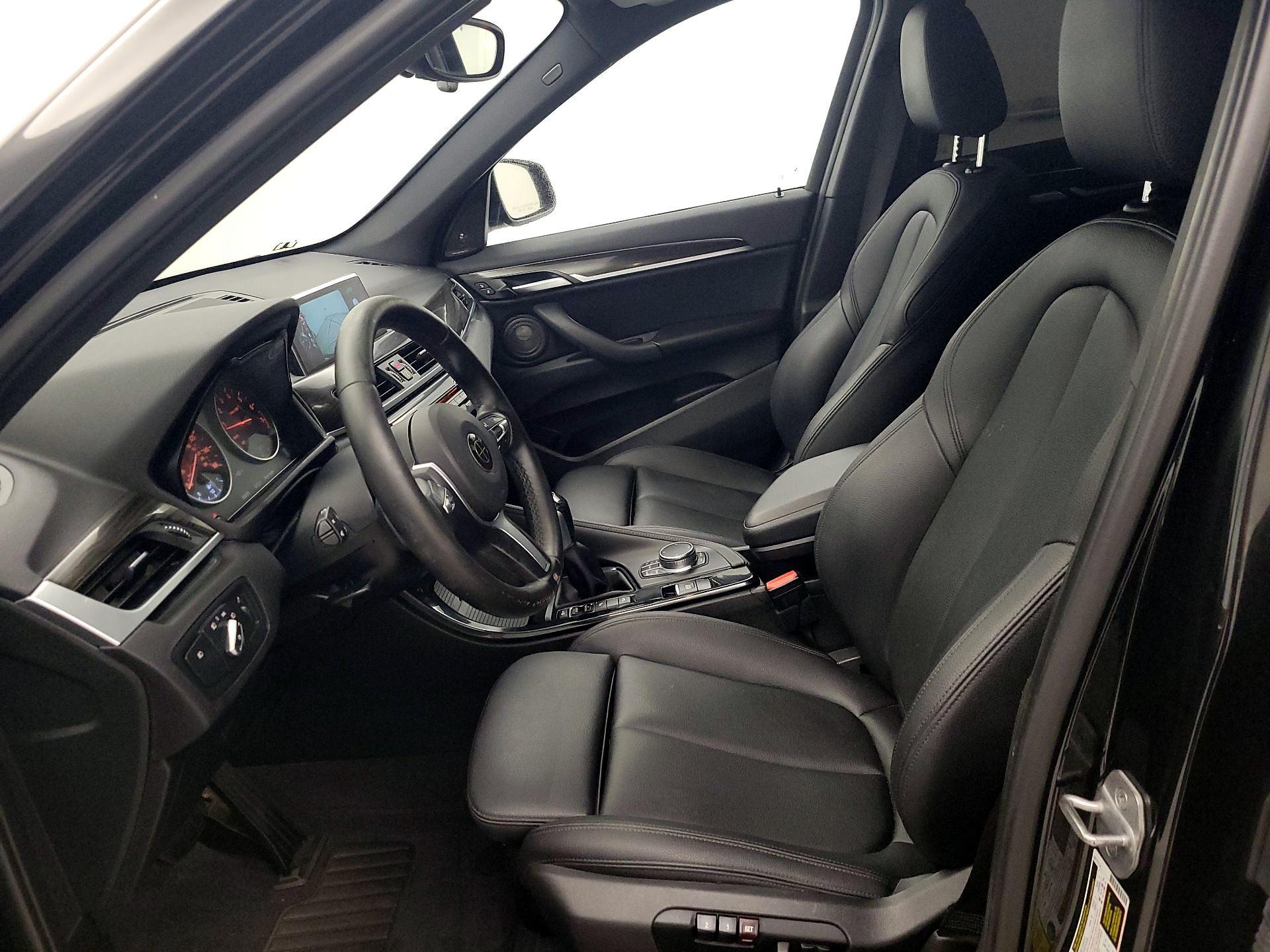 Thumbnail: 2017 BMW X1 - 11