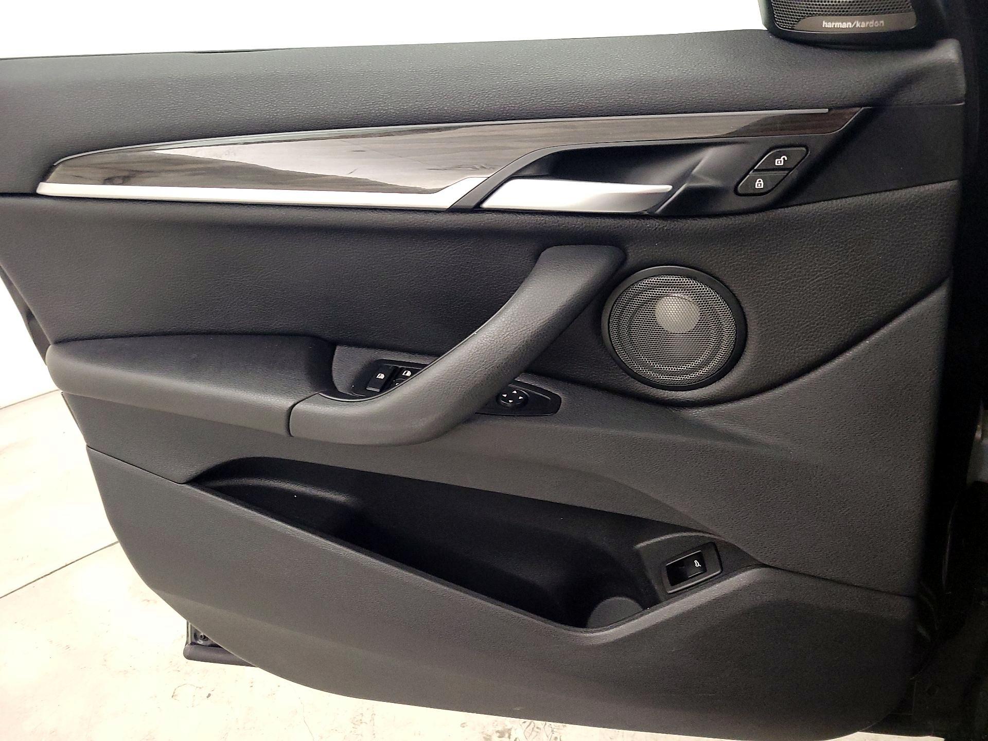 Thumbnail: 2017 BMW X1 - 12