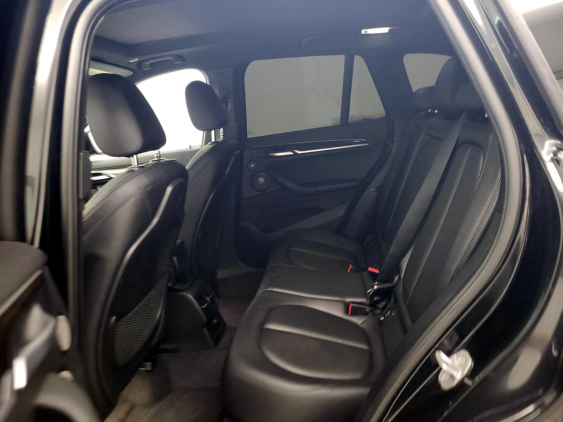 Thumbnail: 2017 BMW X1 - 19