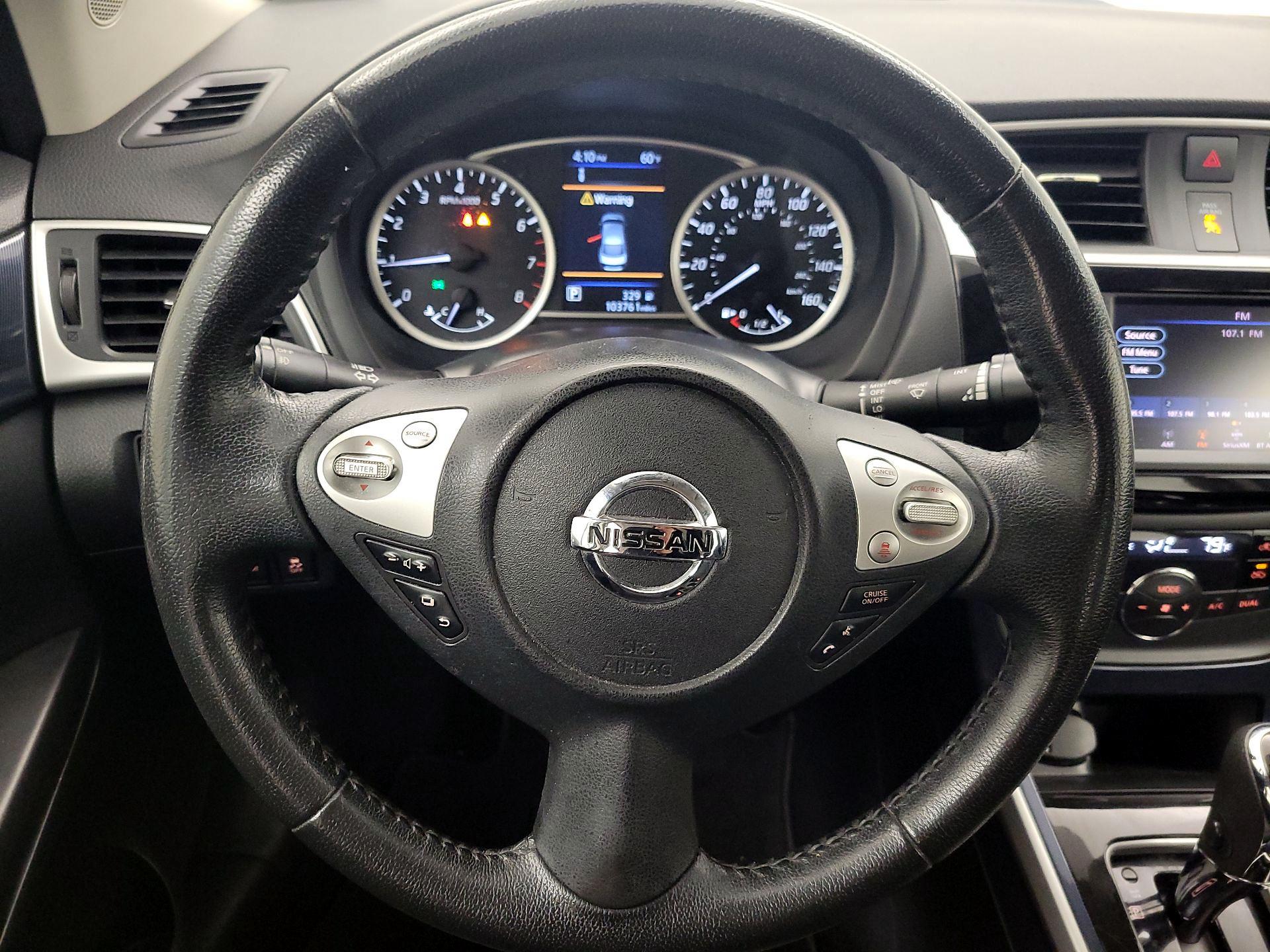 Thumbnail: 2019 Nissan Sentra - 10