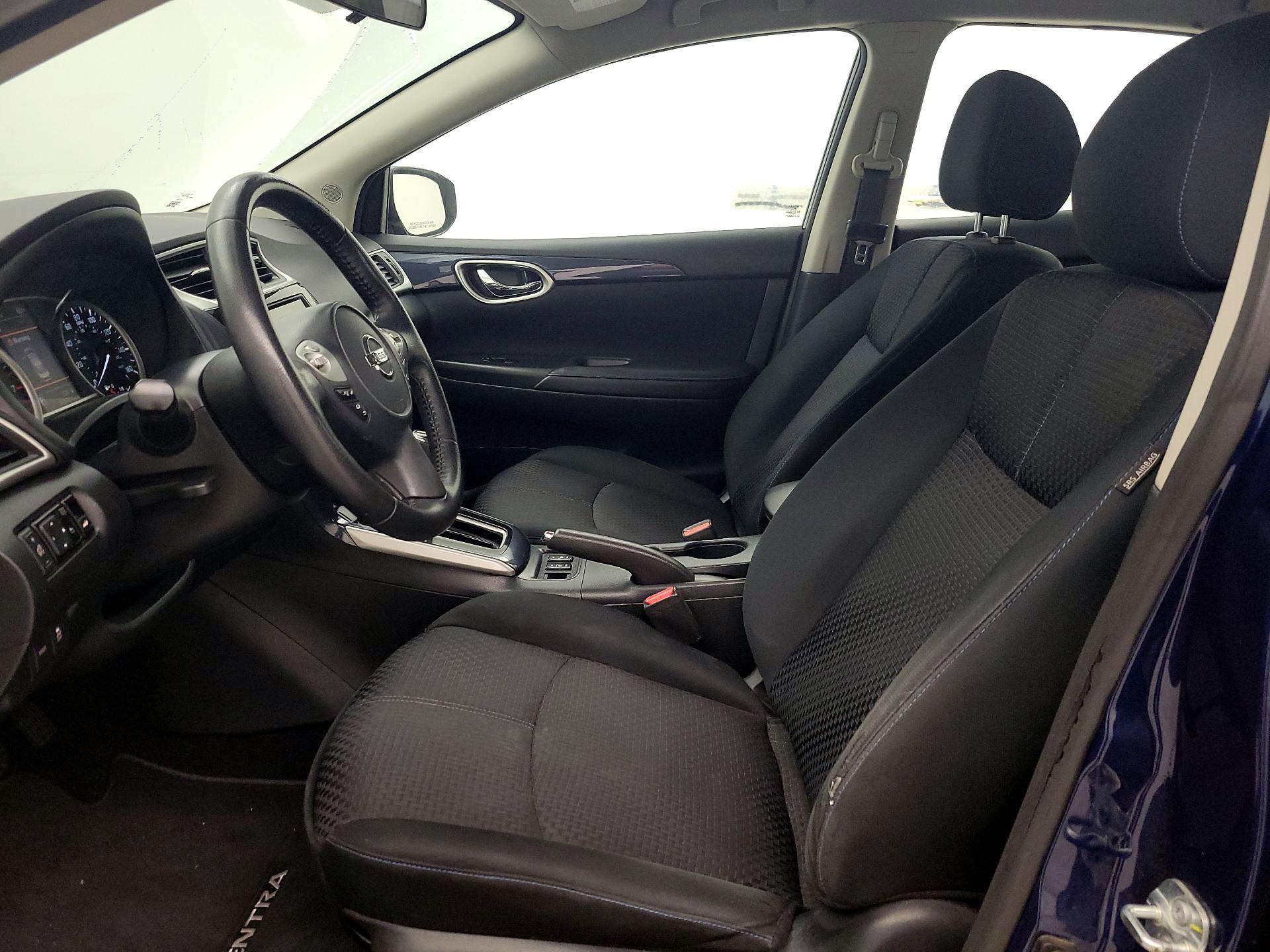 Thumbnail: 2019 Nissan Sentra - 11