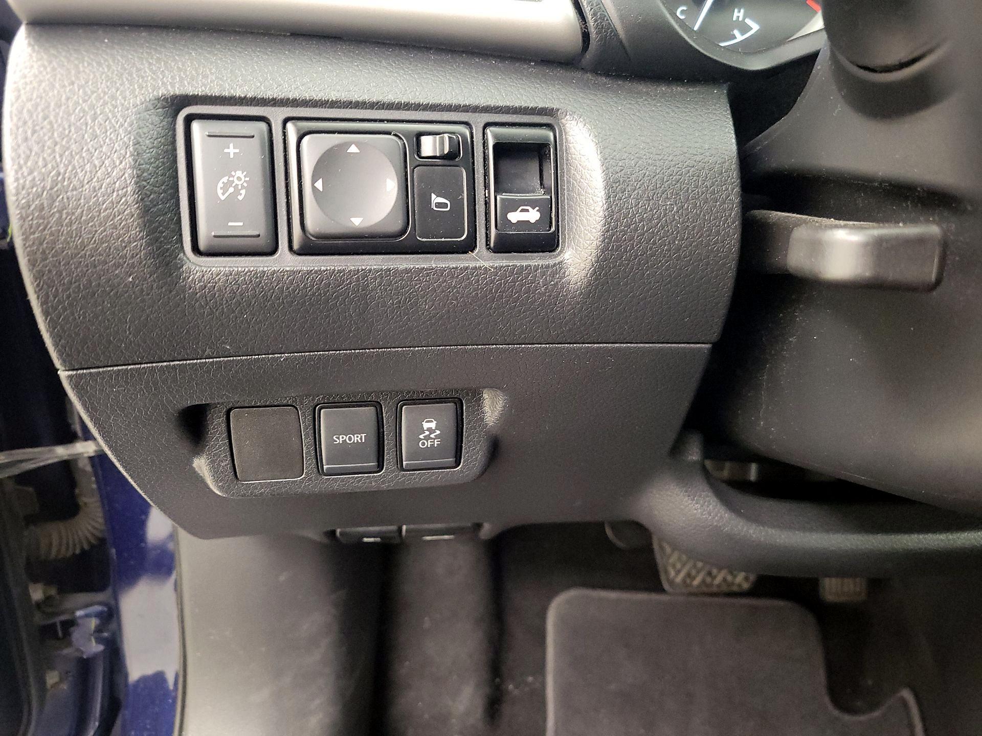 Thumbnail: 2019 Nissan Sentra - 13