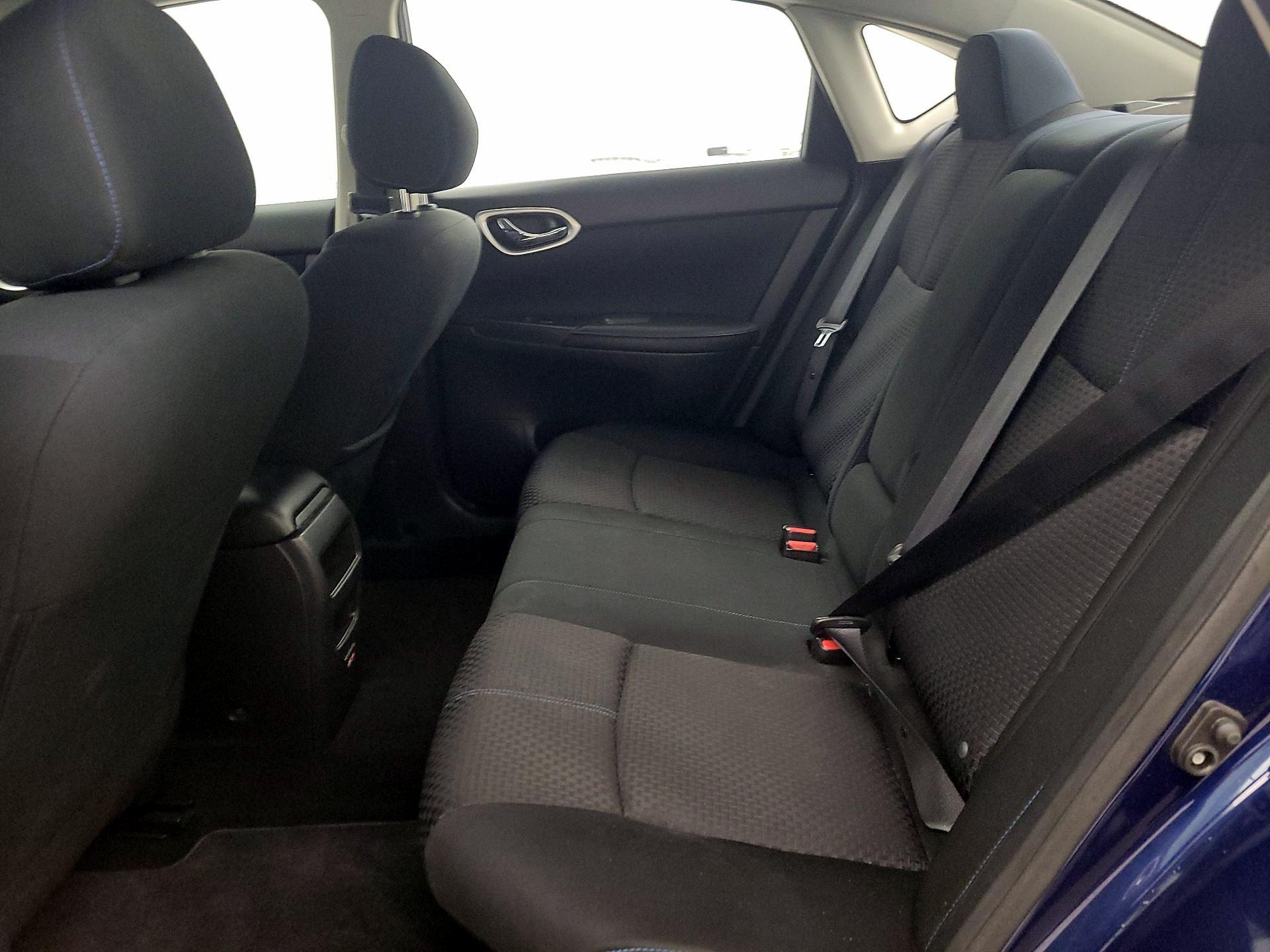Thumbnail: 2019 Nissan Sentra - 18