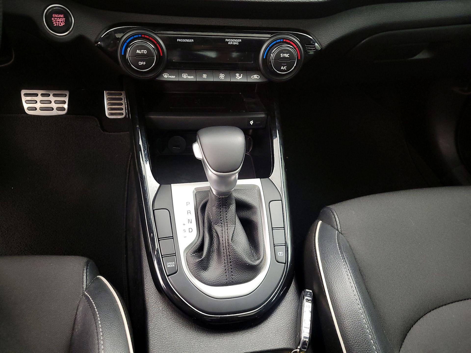 Thumbnail: 2022 Kia Forte - 18
