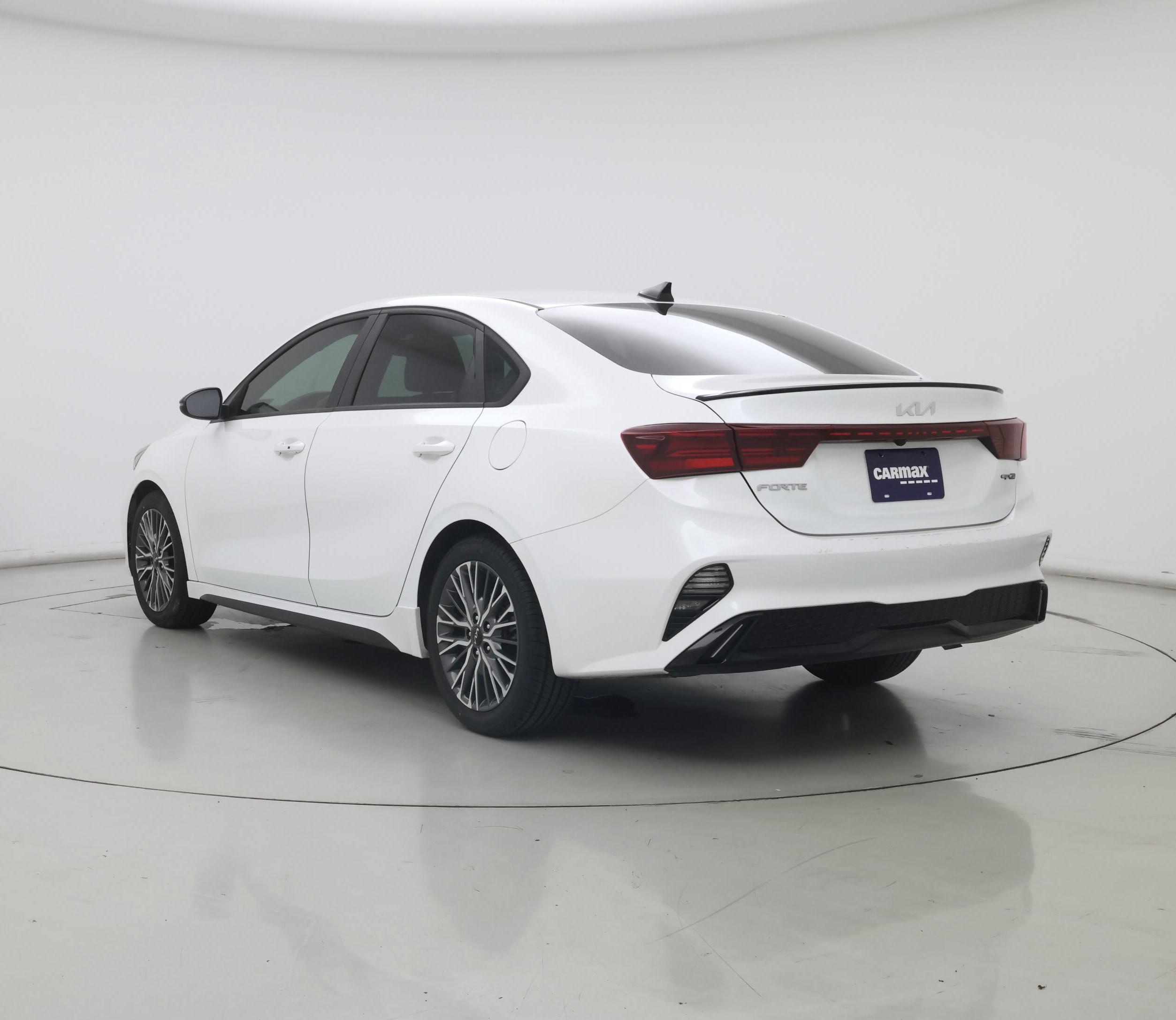 Thumbnail: 2022 Kia Forte - 2
