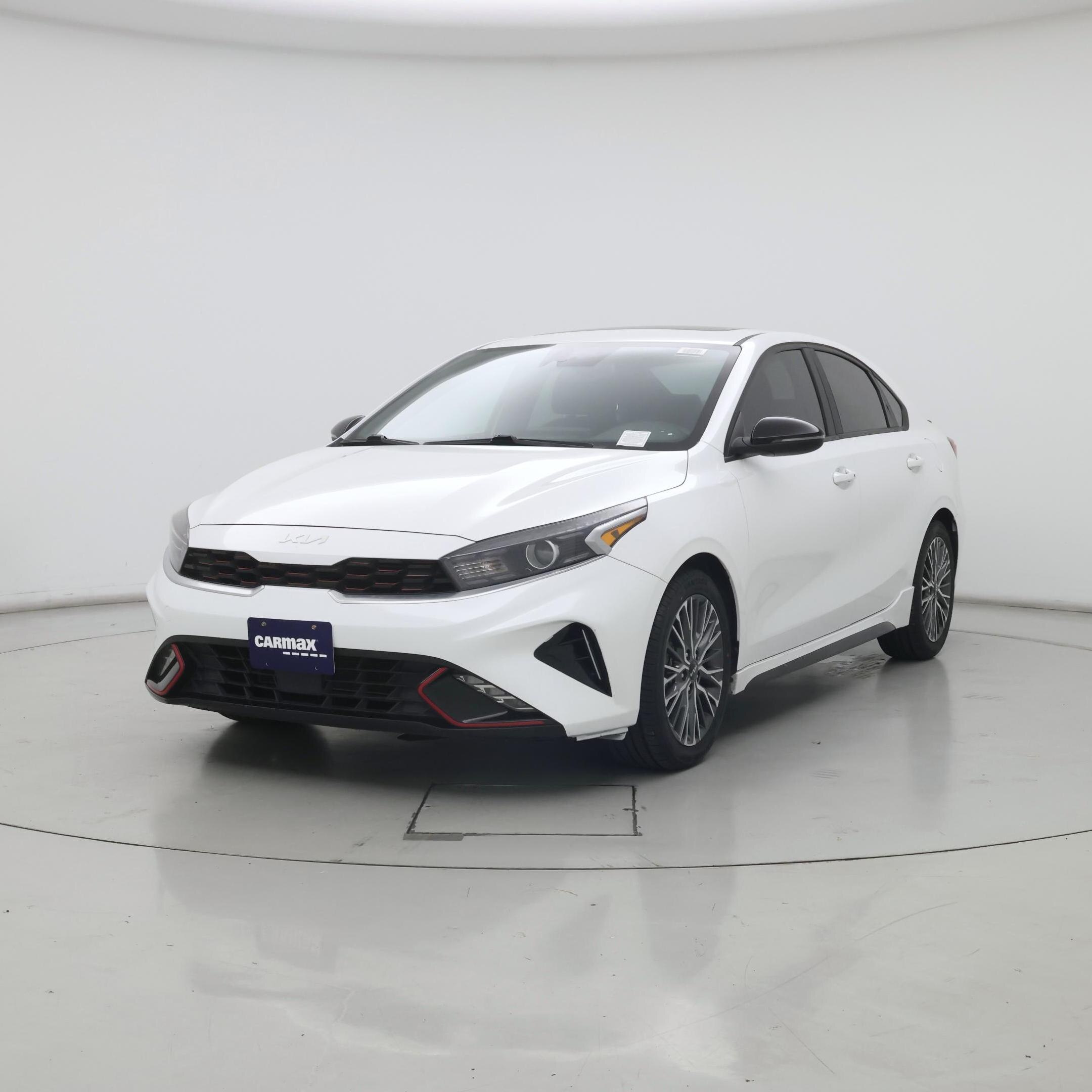 Thumbnail: 2022 Kia Forte - 4