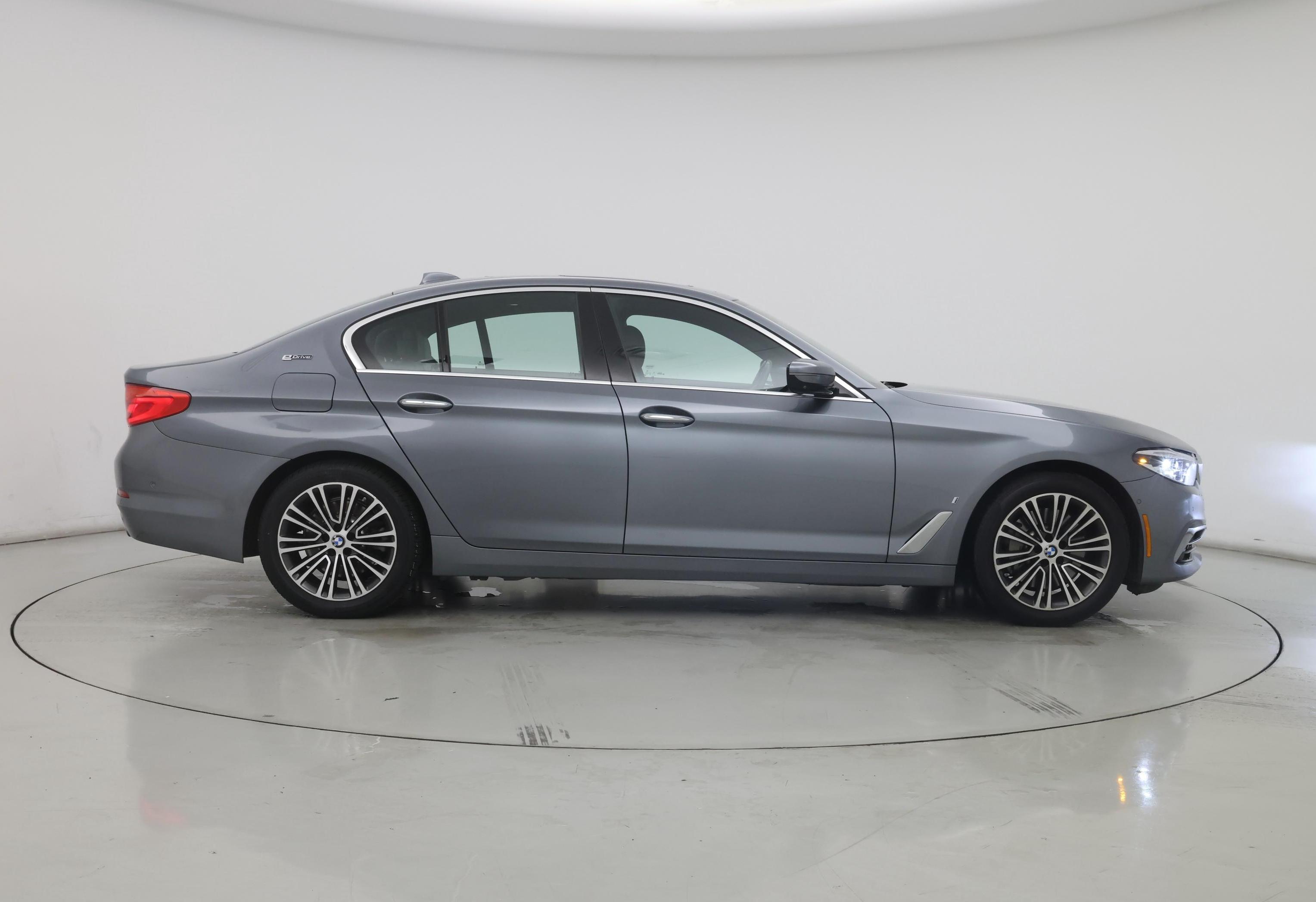 Thumbnail: 2018 BMW 5 Series - 7
