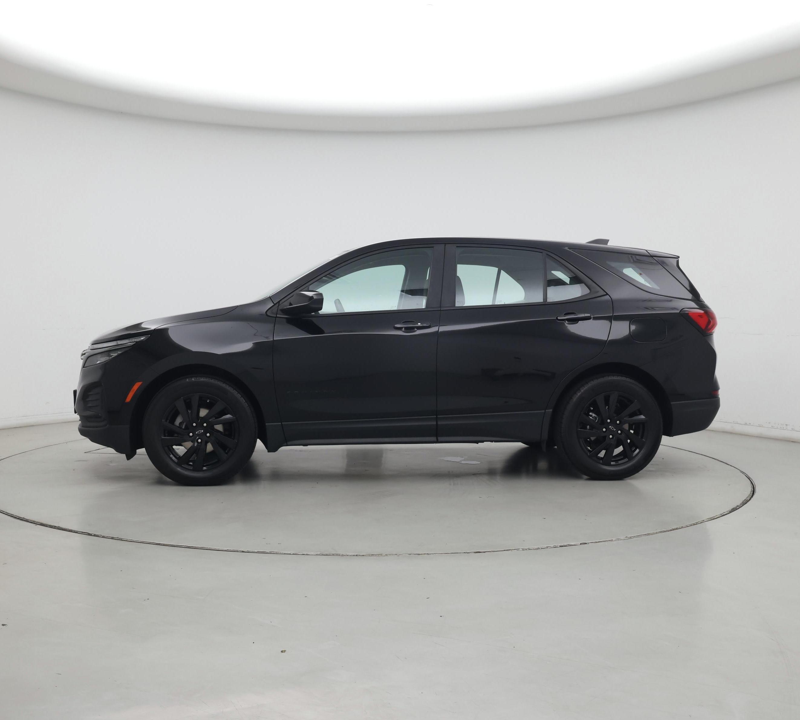 Thumbnail: 2023 Chevrolet Equinox - 3
