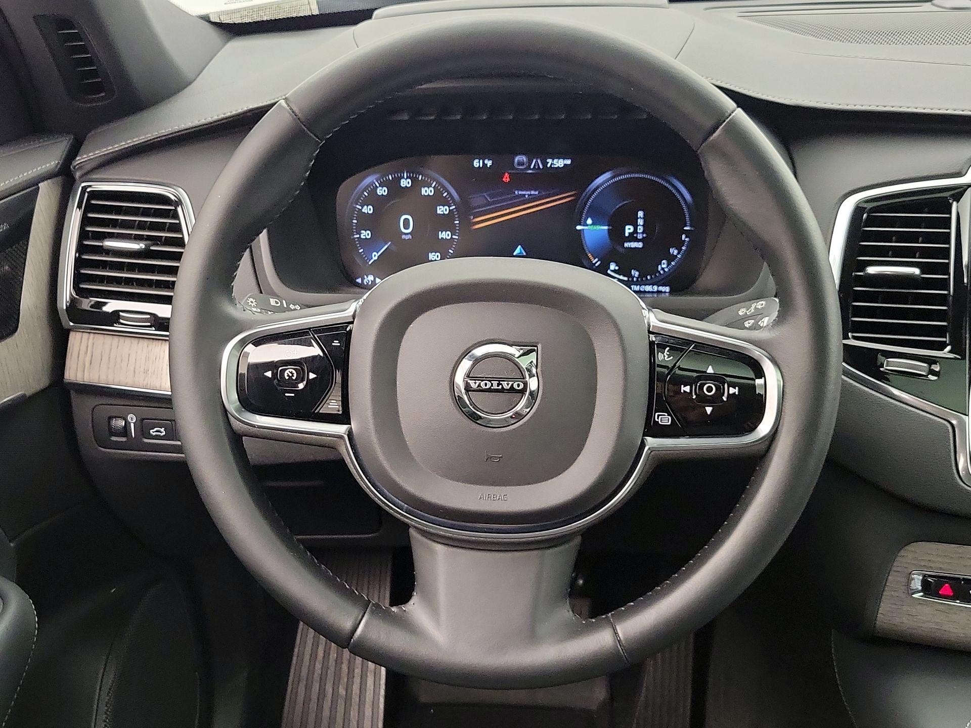 Thumbnail: 2021 Volvo XC90 - 10