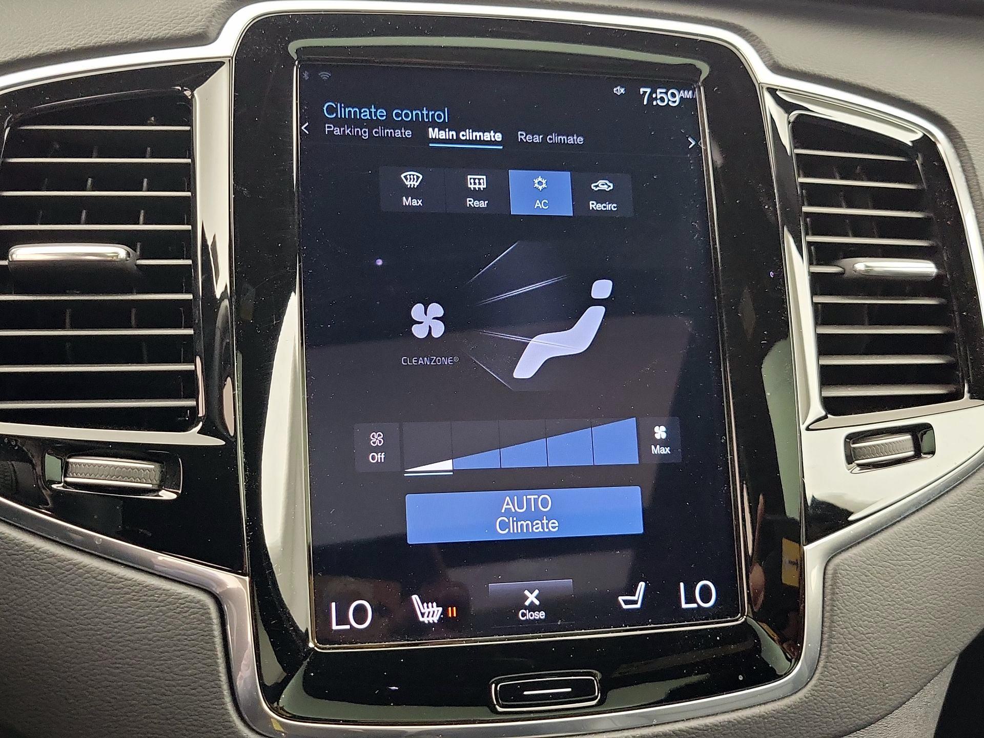 Thumbnail: 2021 Volvo XC90 - 17