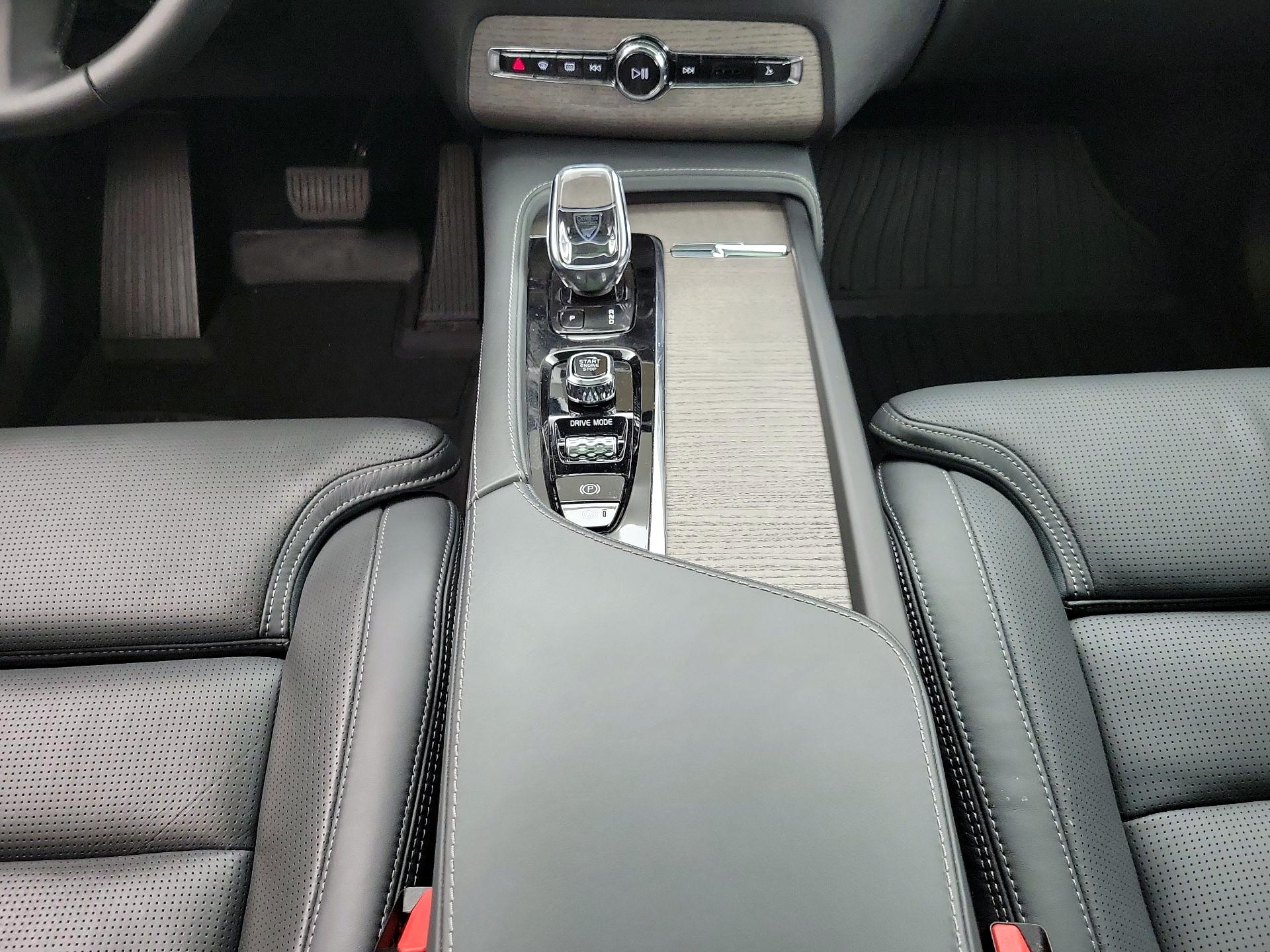Thumbnail: 2021 Volvo XC90 - 18