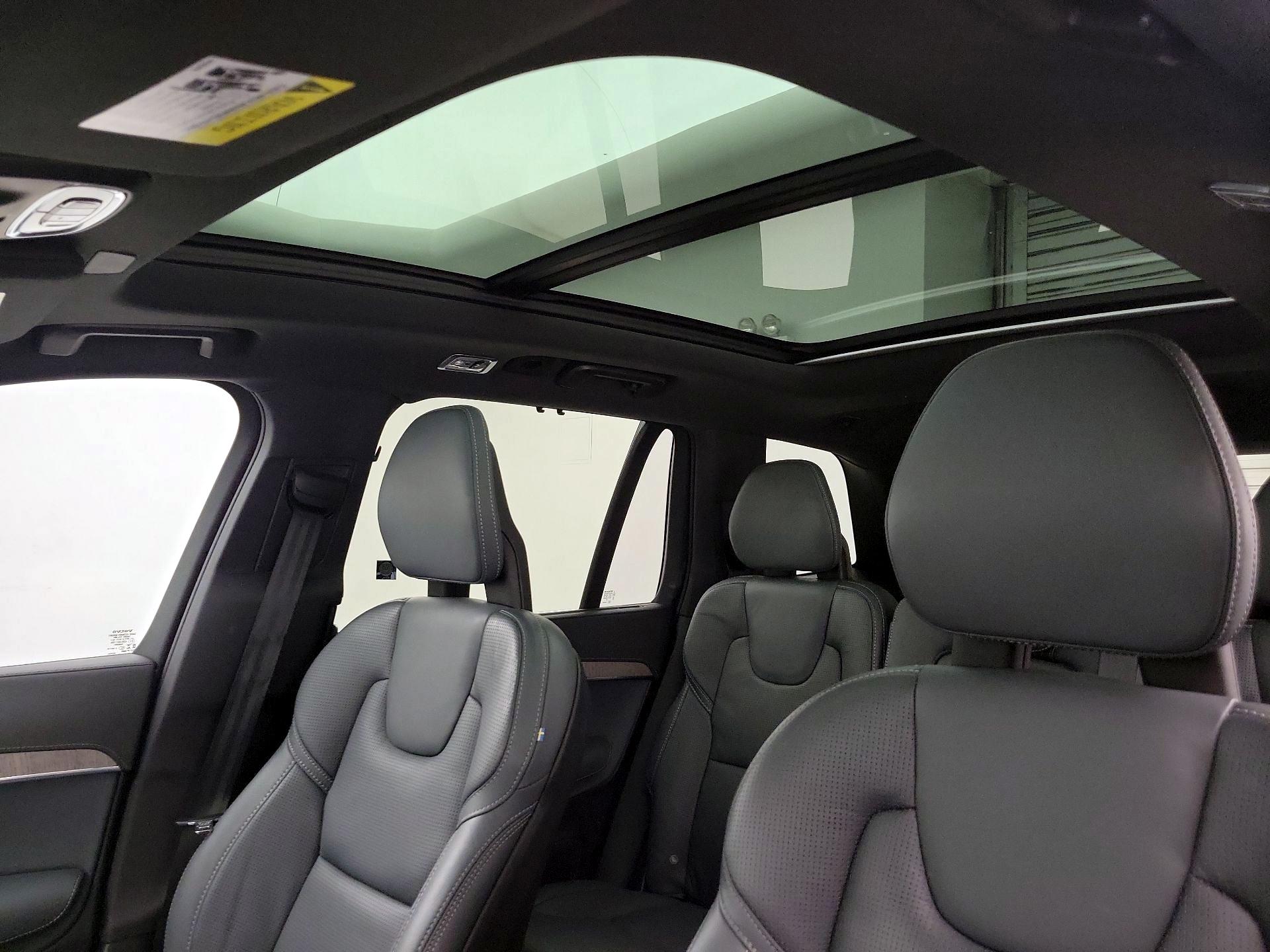Thumbnail: 2021 Volvo XC90 - 20