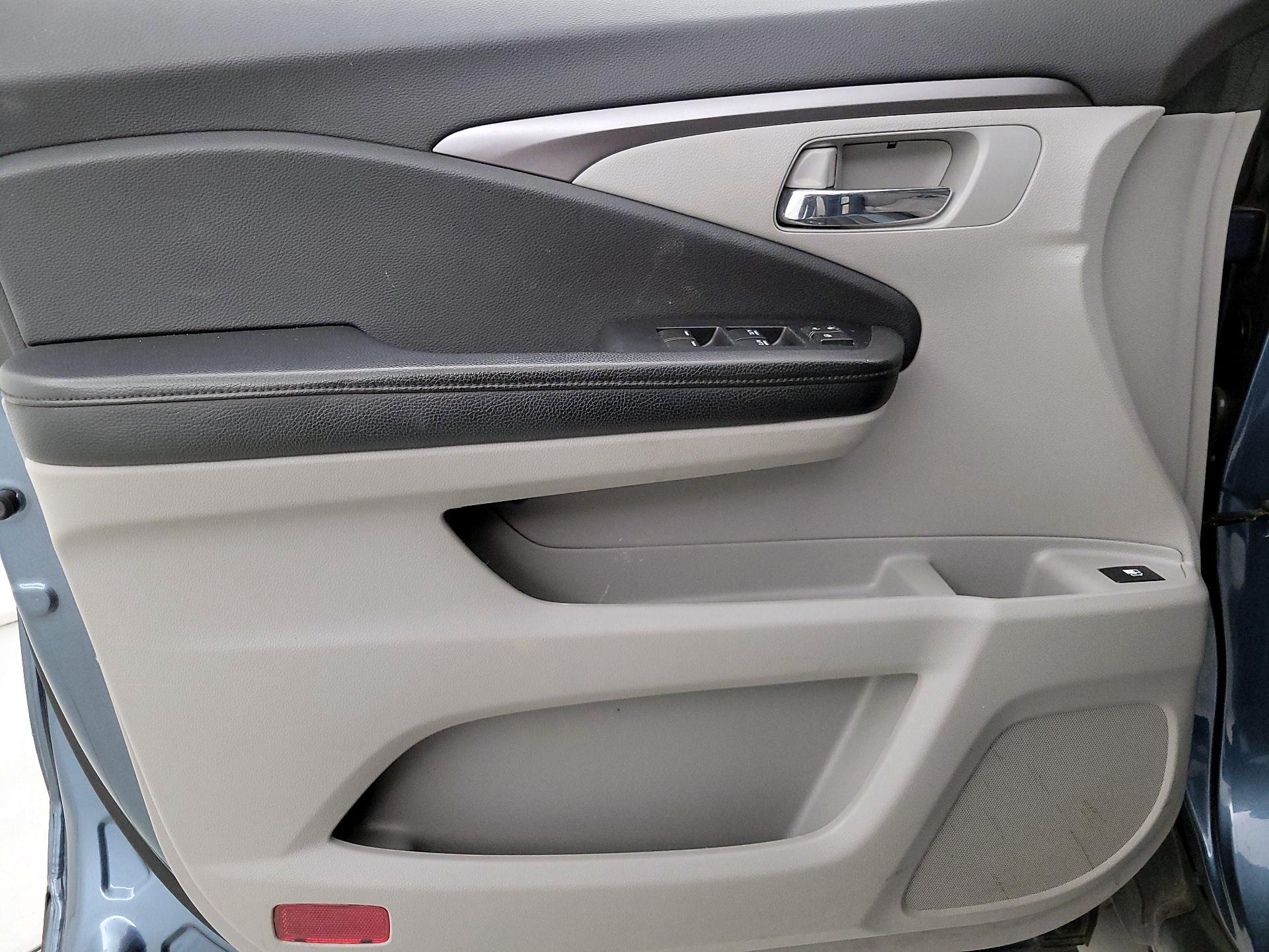 Thumbnail: 2021 Honda Pilot - 12