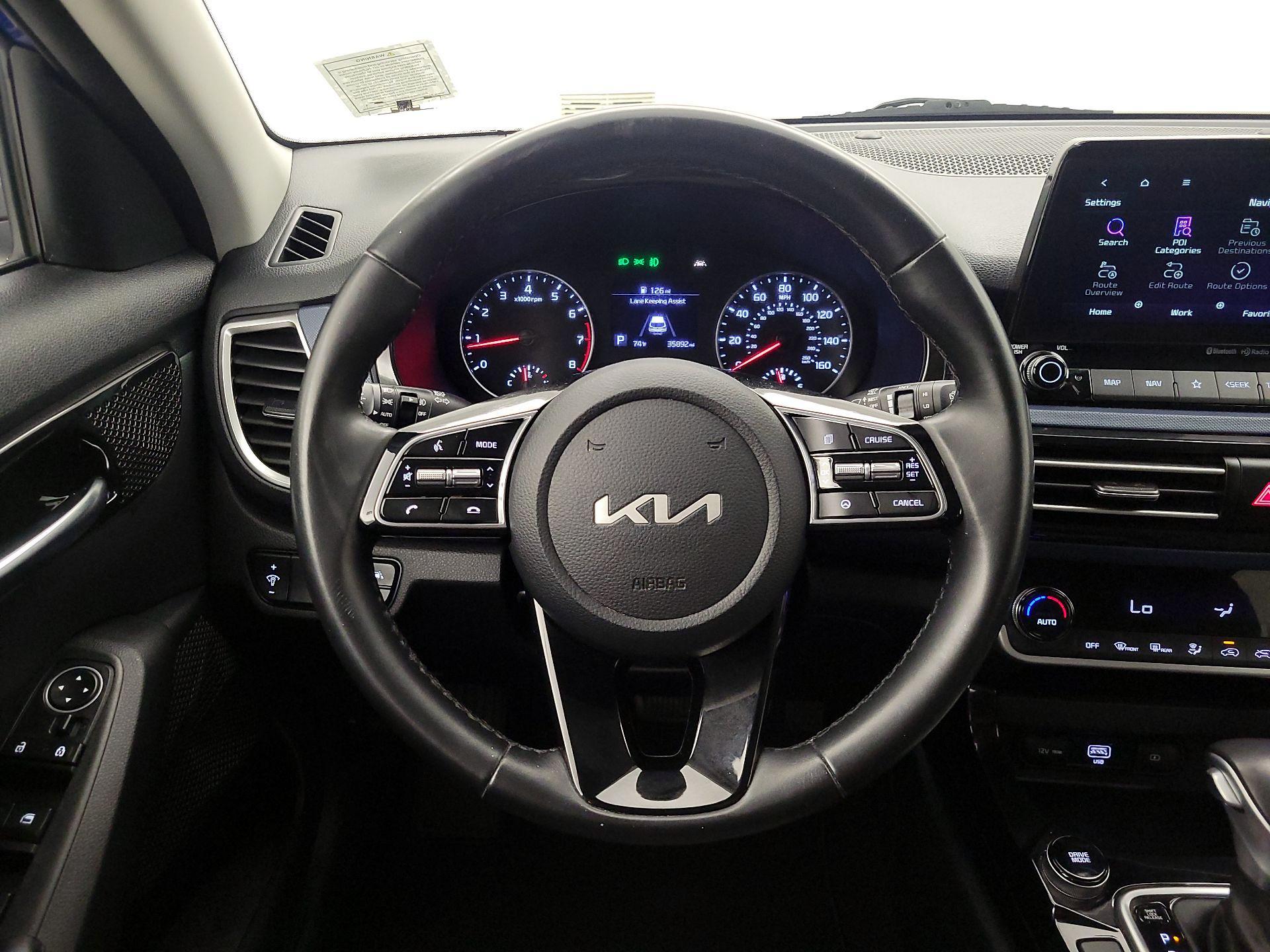 Thumbnail: 2022 Kia Seltos - 10