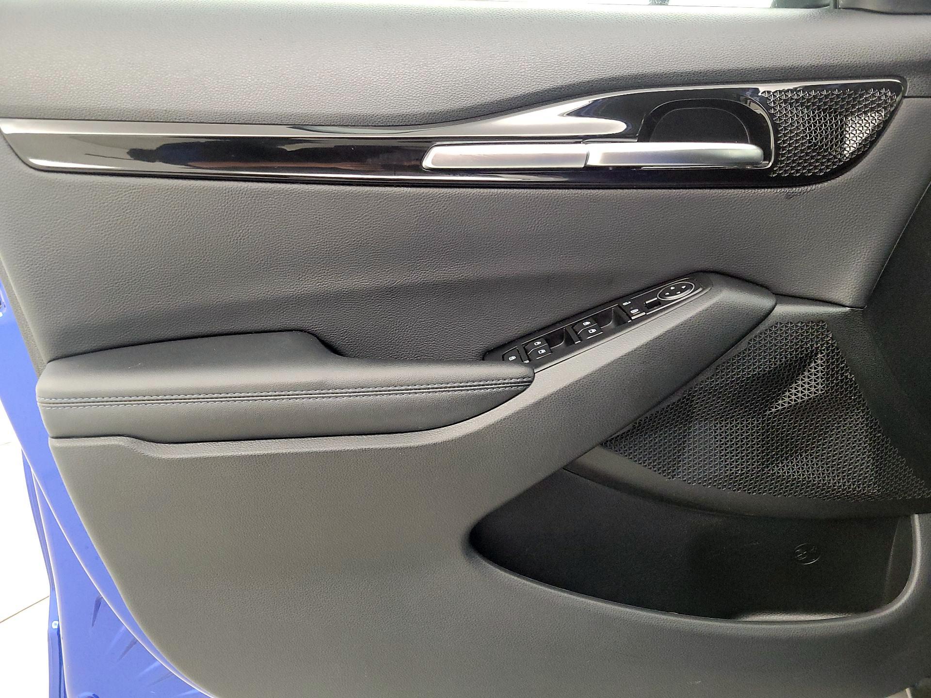 Thumbnail: 2022 Kia Seltos - 12