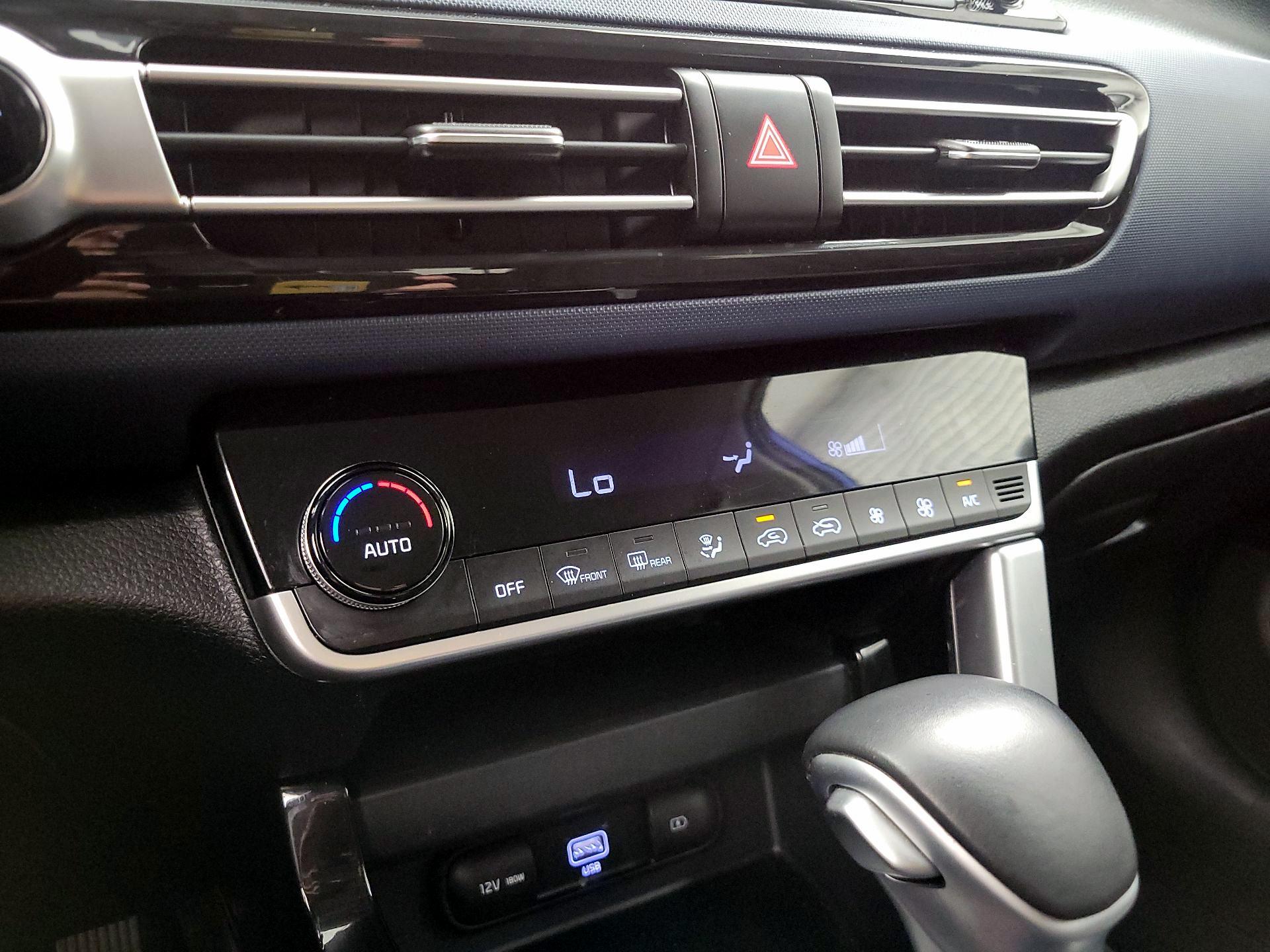 Thumbnail: 2022 Kia Seltos - 16