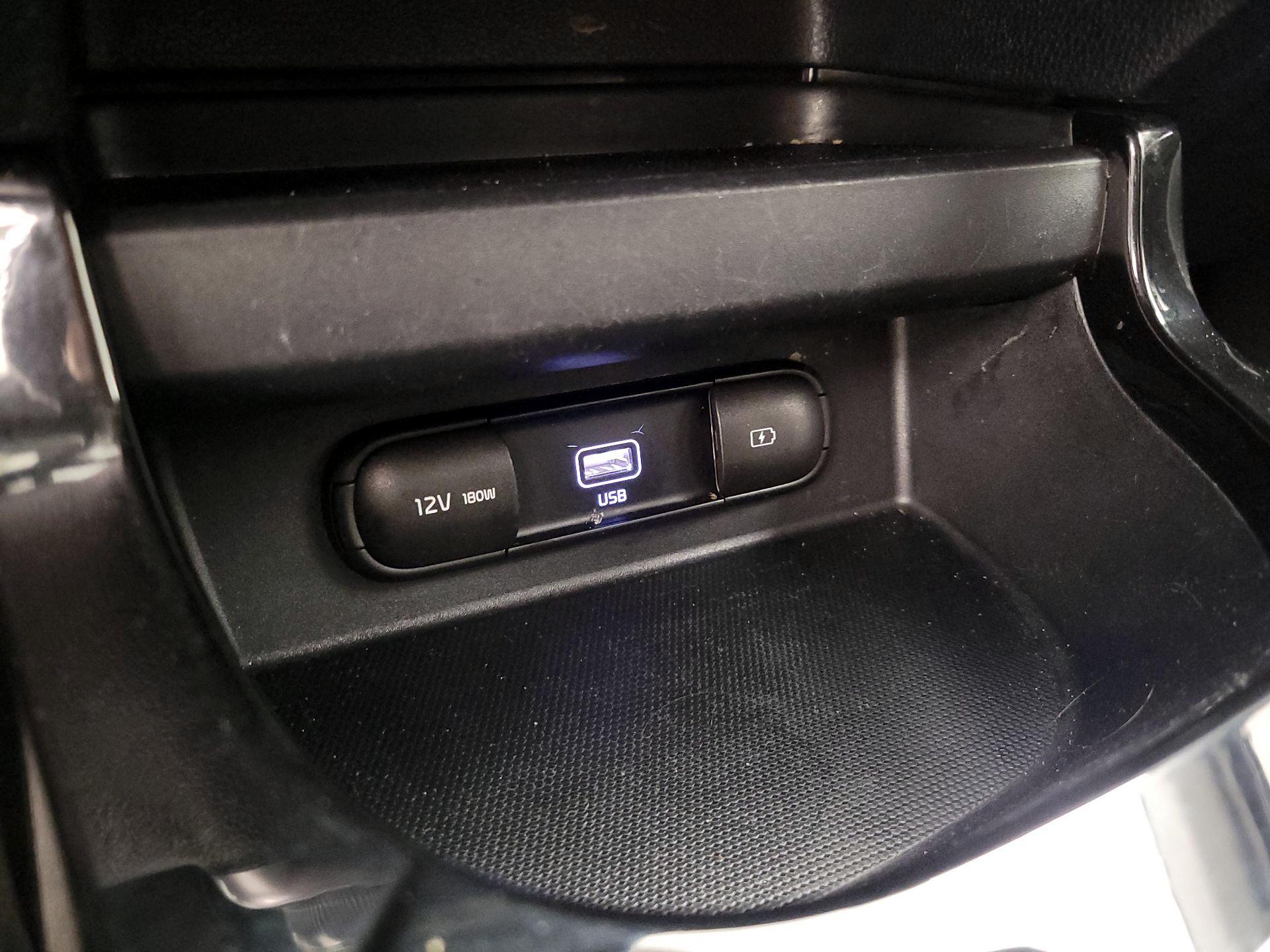 Thumbnail: 2022 Kia Seltos - 18