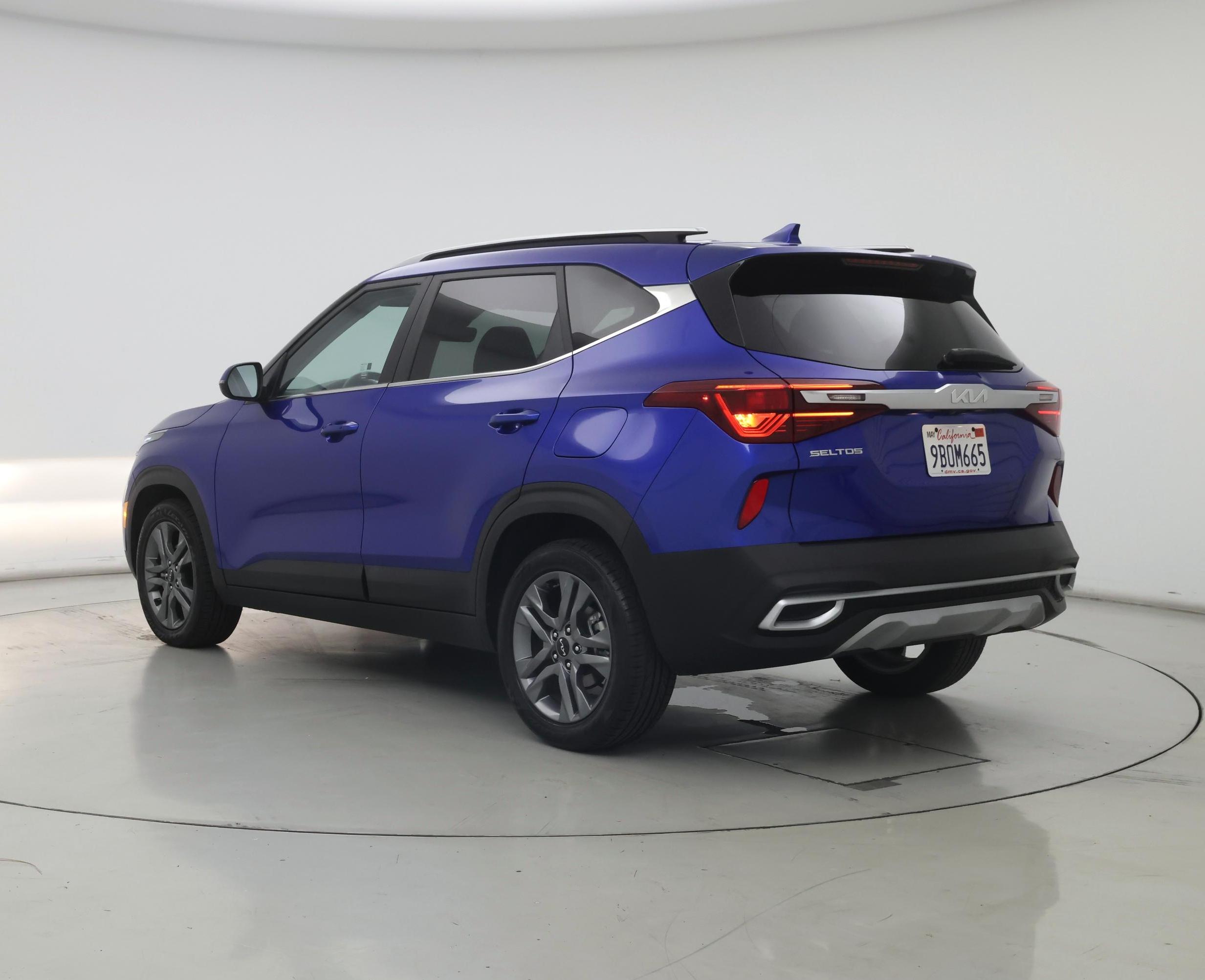 Thumbnail: 2022 Kia Seltos - 2