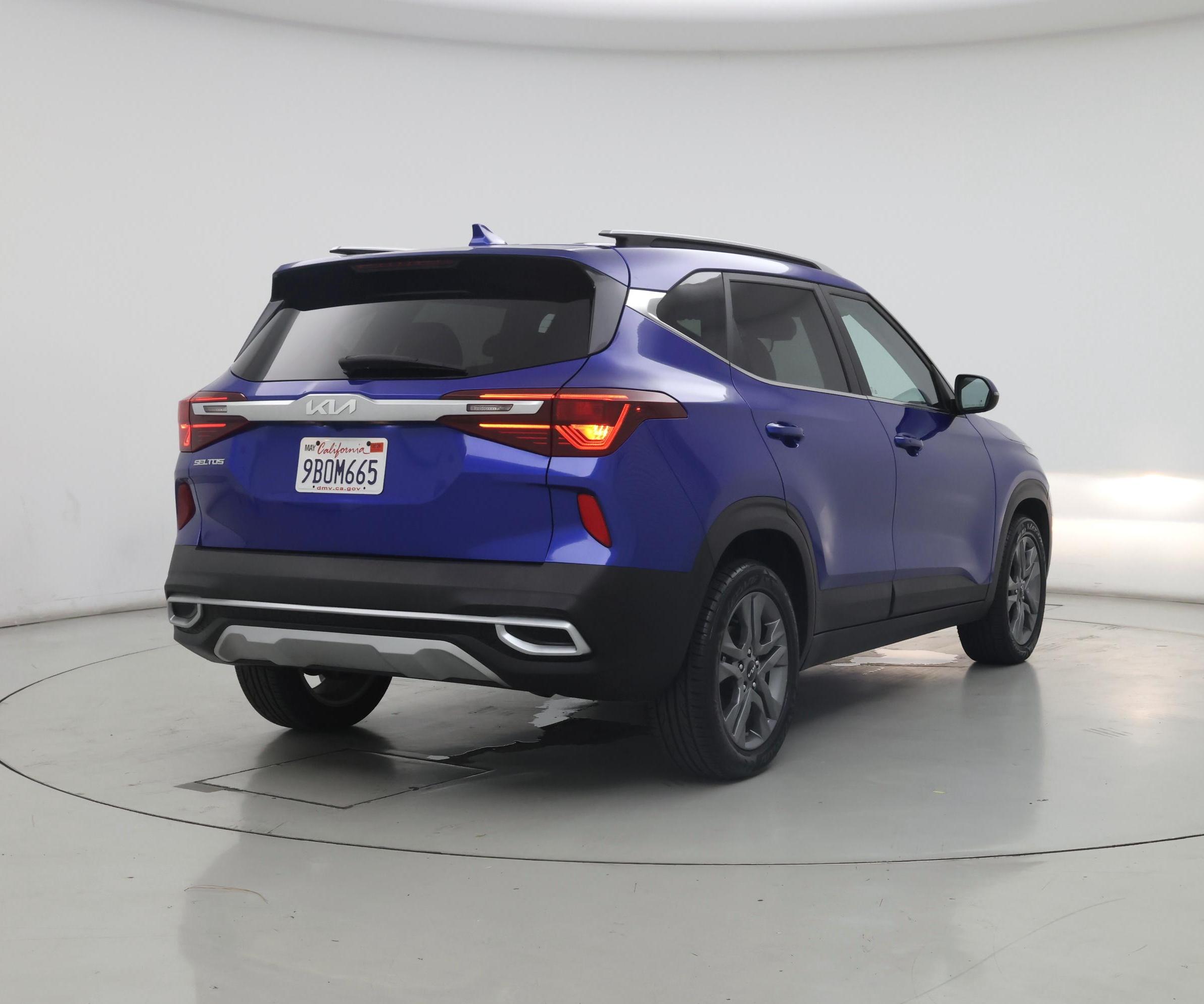 Thumbnail: 2022 Kia Seltos - 8