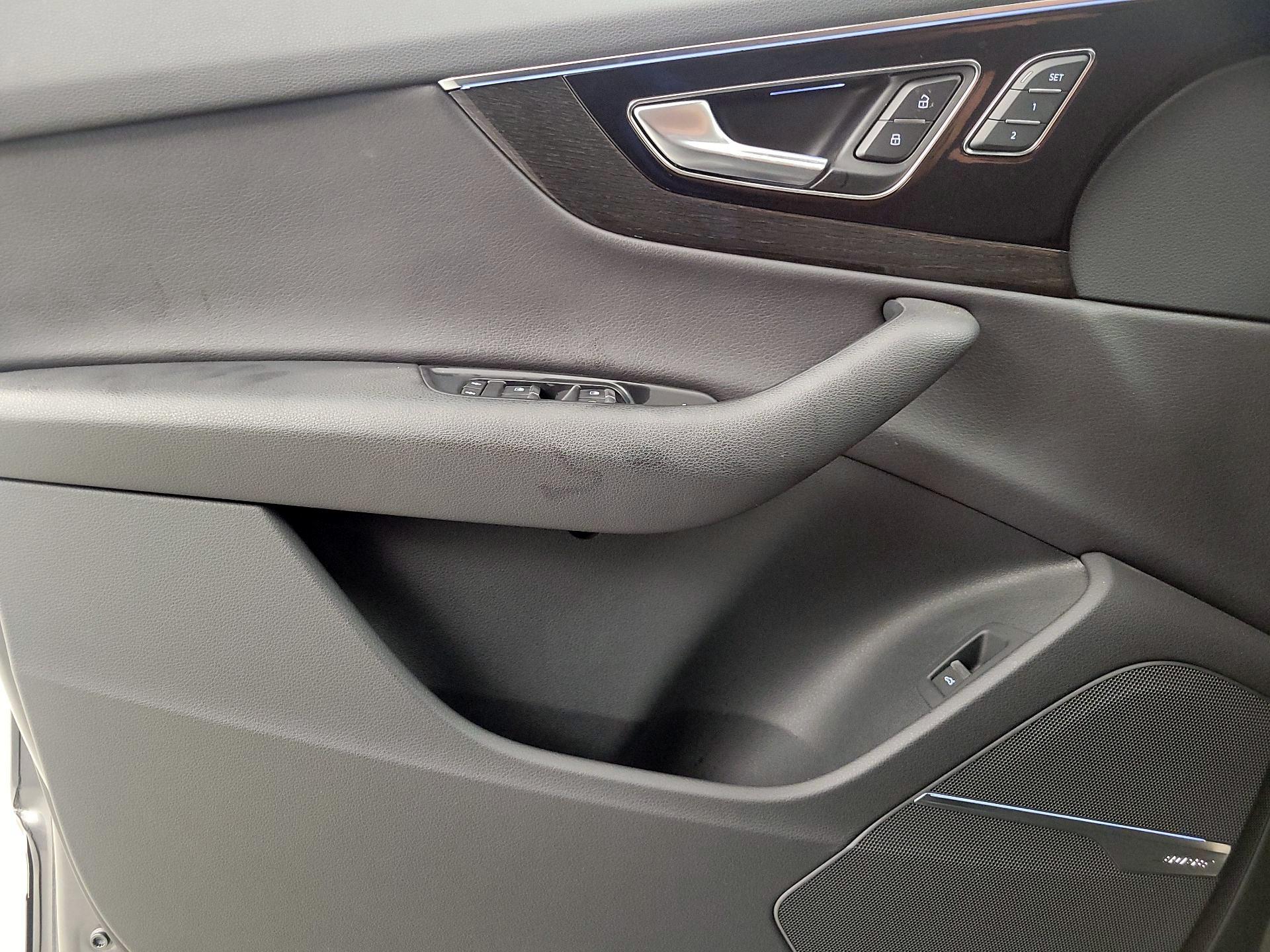 Thumbnail: 2018 Audi Q7 - 12