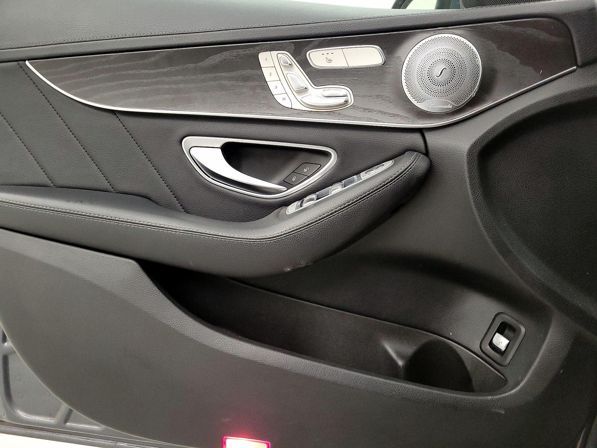 Thumbnail: 2015 Mercedes-Benz C-Class - 12