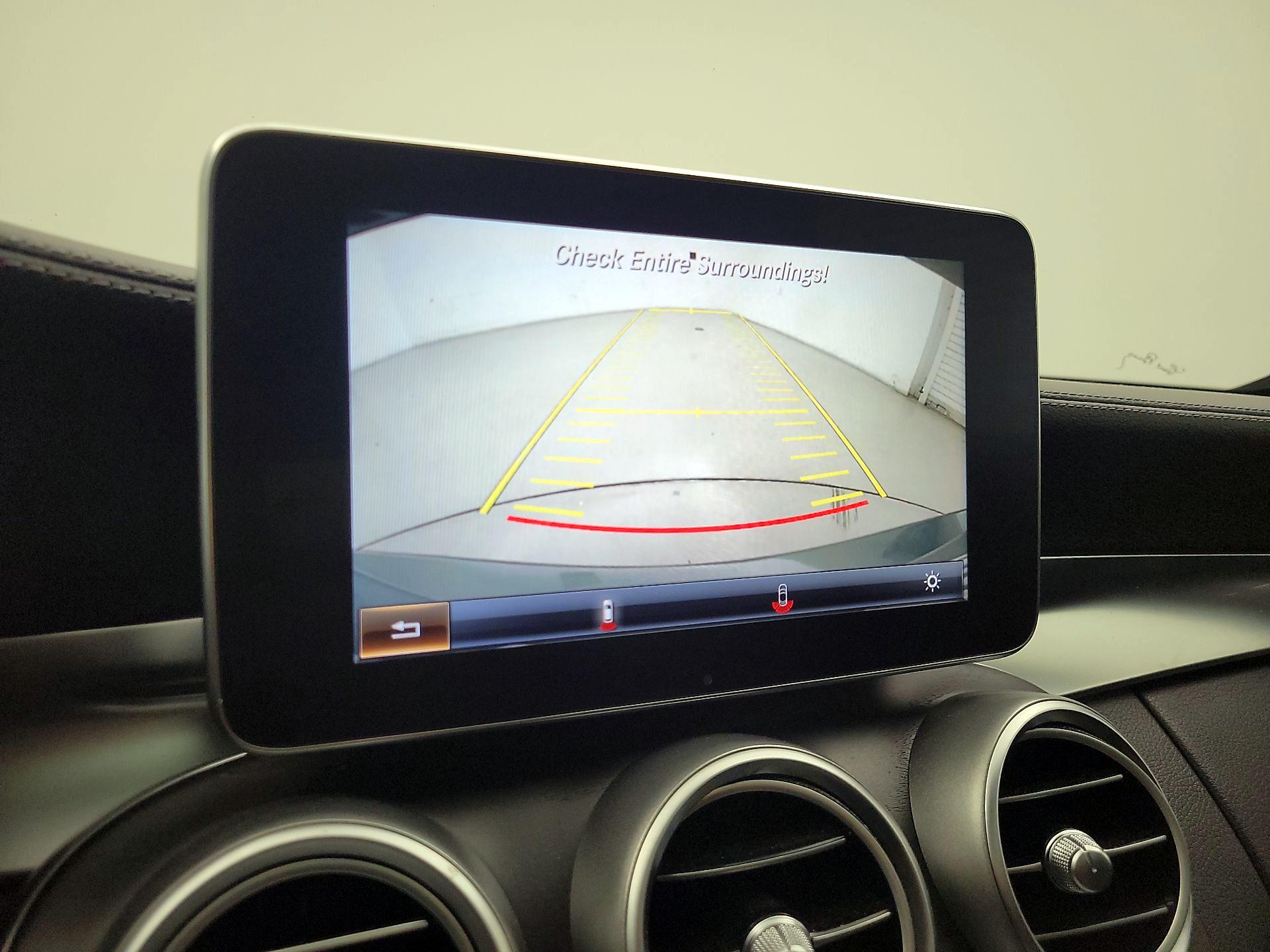 Thumbnail: 2015 Mercedes-Benz C-Class - 14