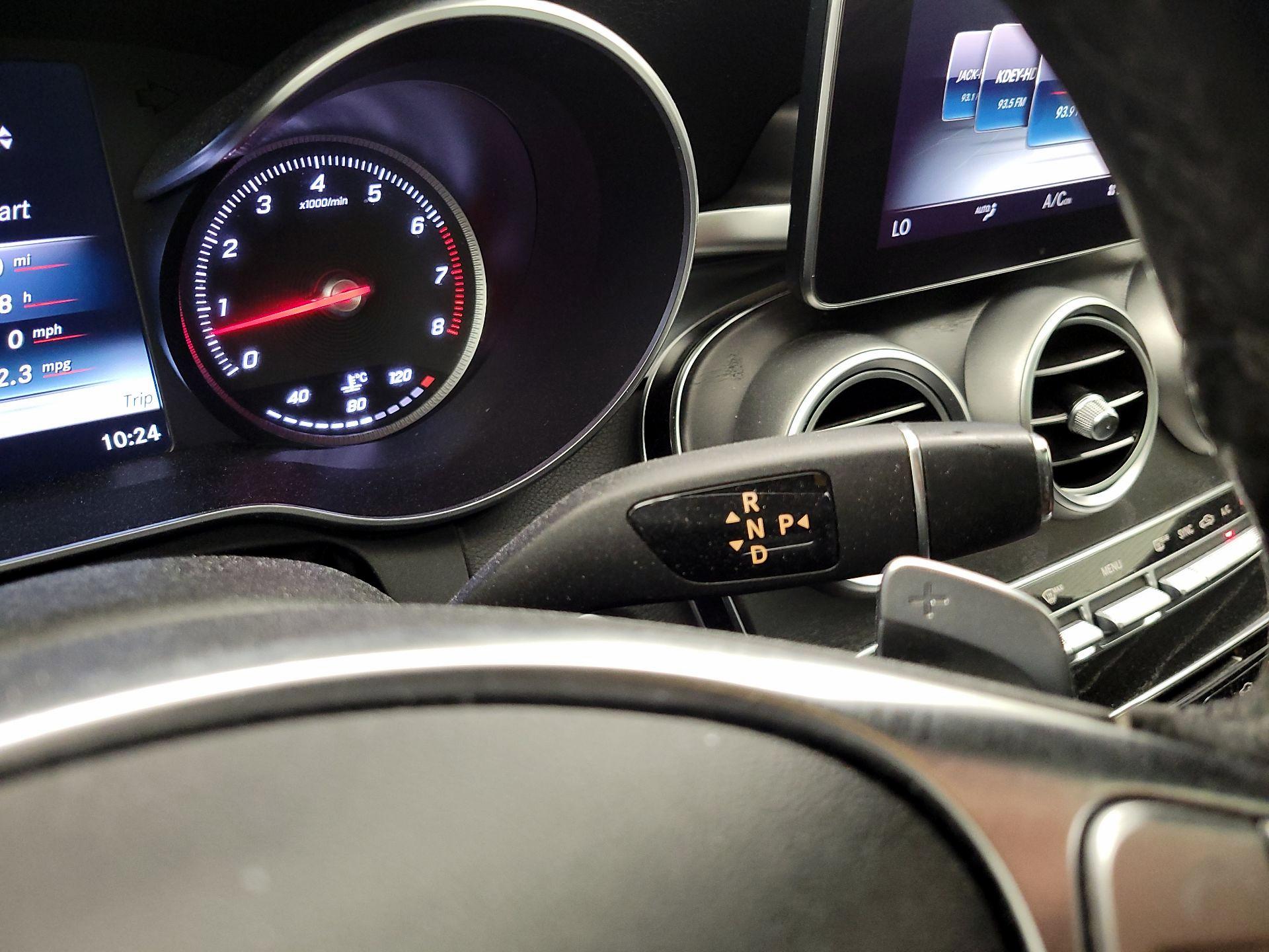 Thumbnail: 2015 Mercedes-Benz C-Class - 17