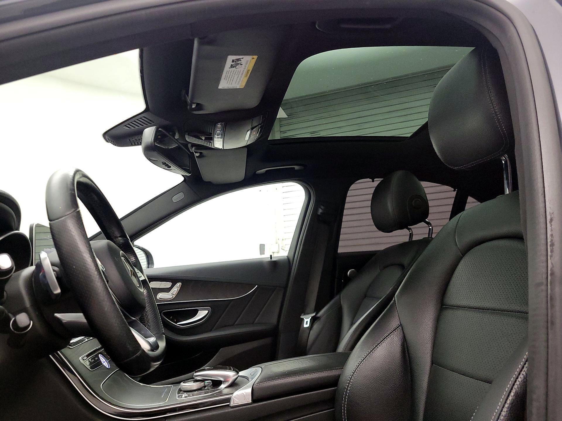 Thumbnail: 2015 Mercedes-Benz C-Class - 19