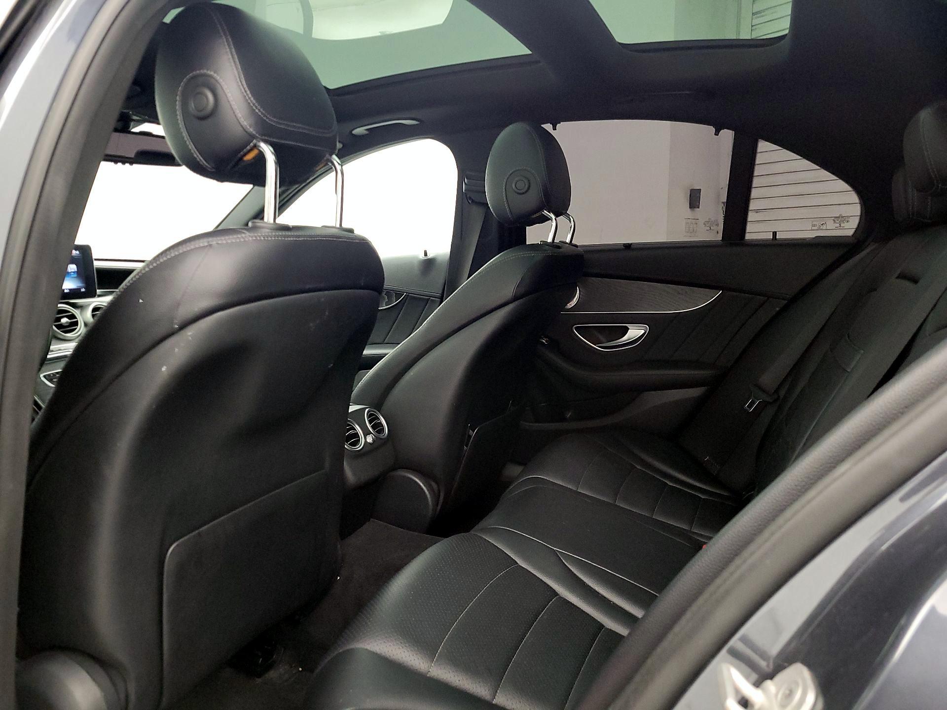 Thumbnail: 2015 Mercedes-Benz C-Class - 20