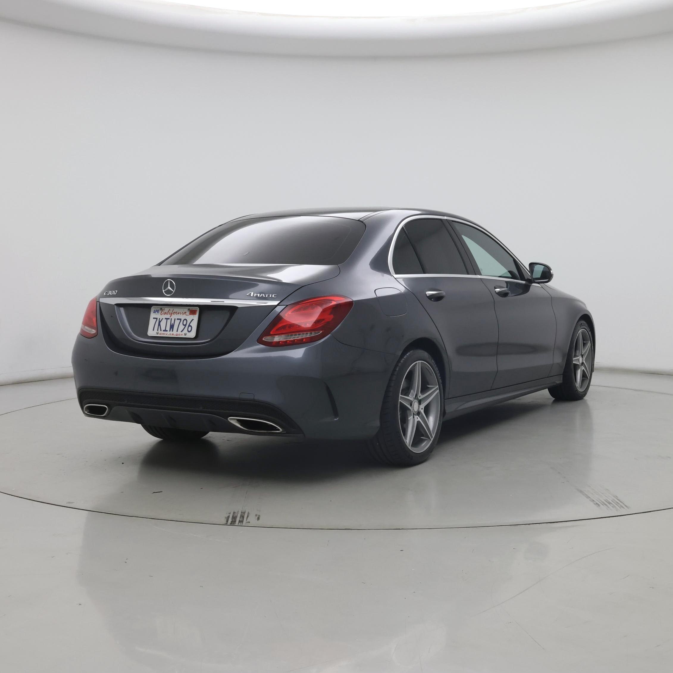 Thumbnail: 2015 Mercedes-Benz C-Class - 8