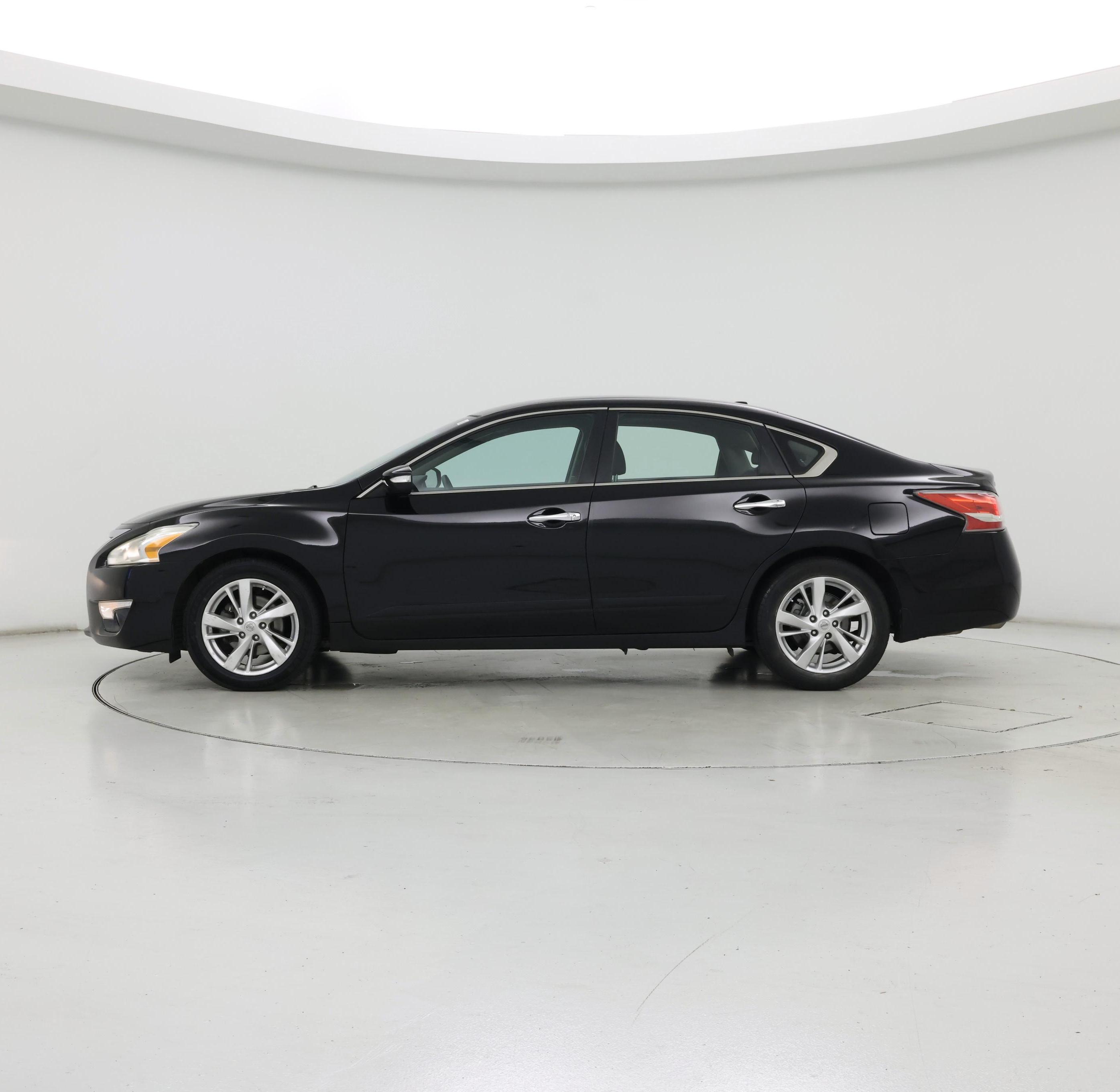 Thumbnail: 2015 Nissan Altima - 3