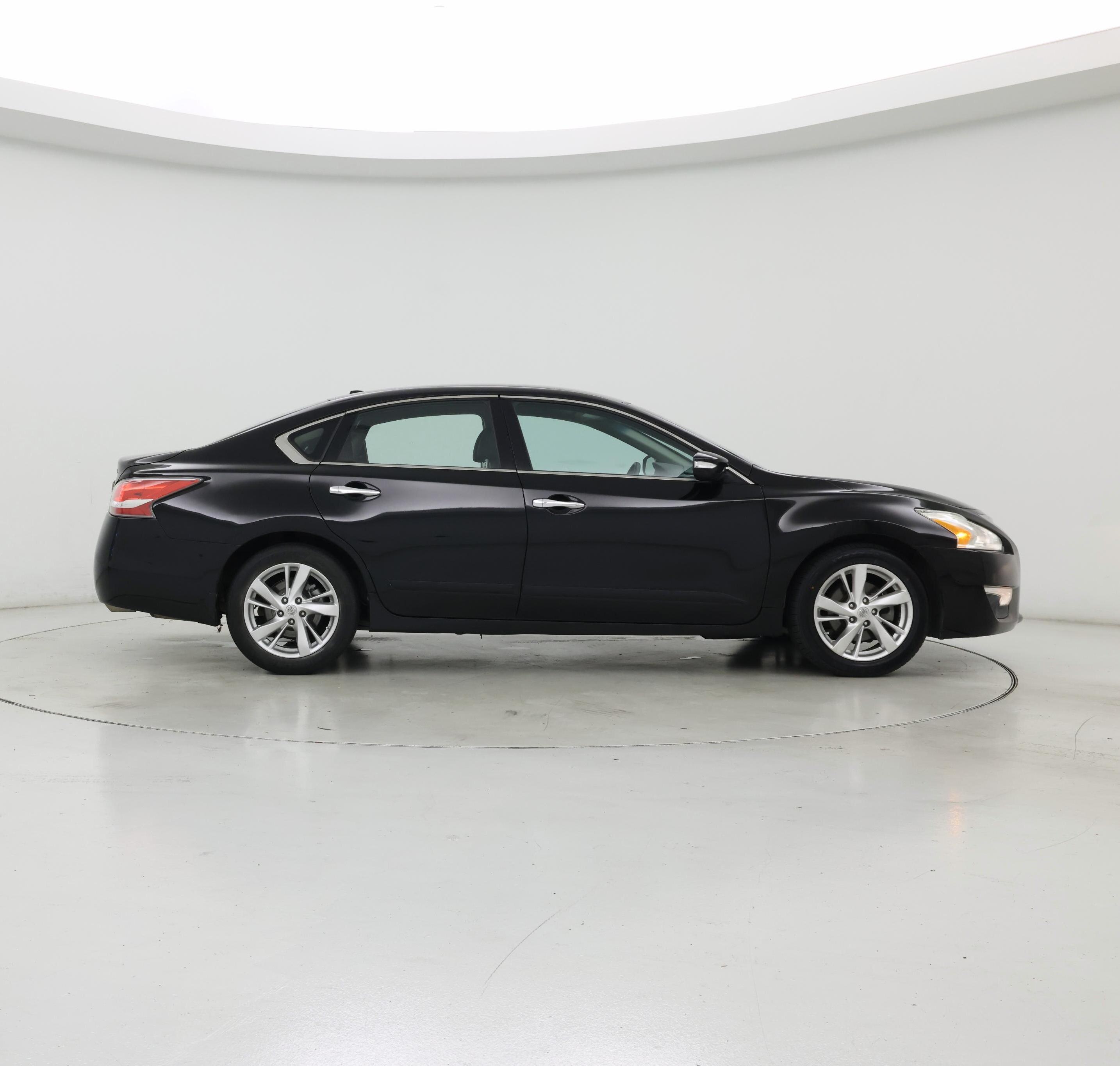 Thumbnail: 2015 Nissan Altima - 7