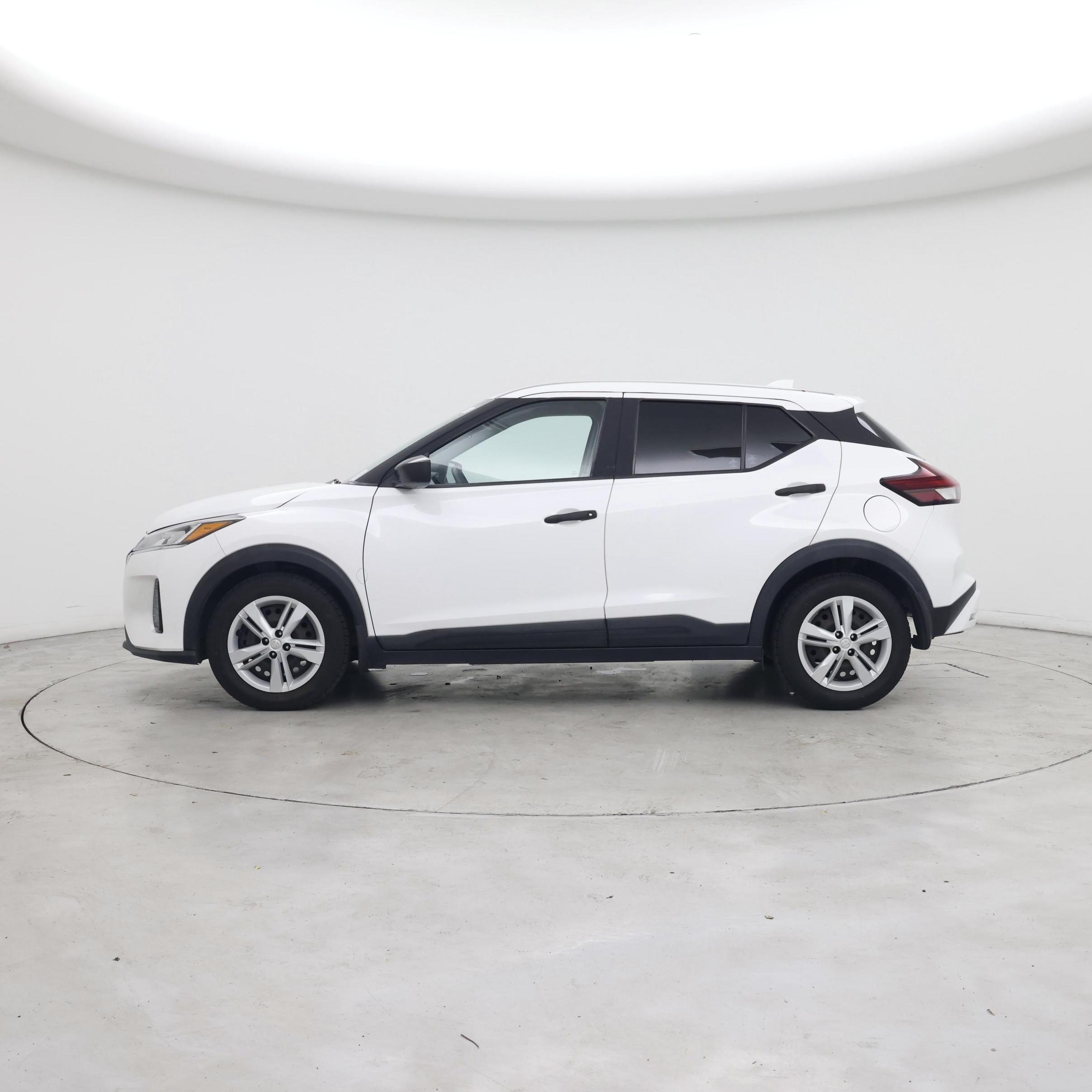 Thumbnail: 2021 Nissan Kicks - 3