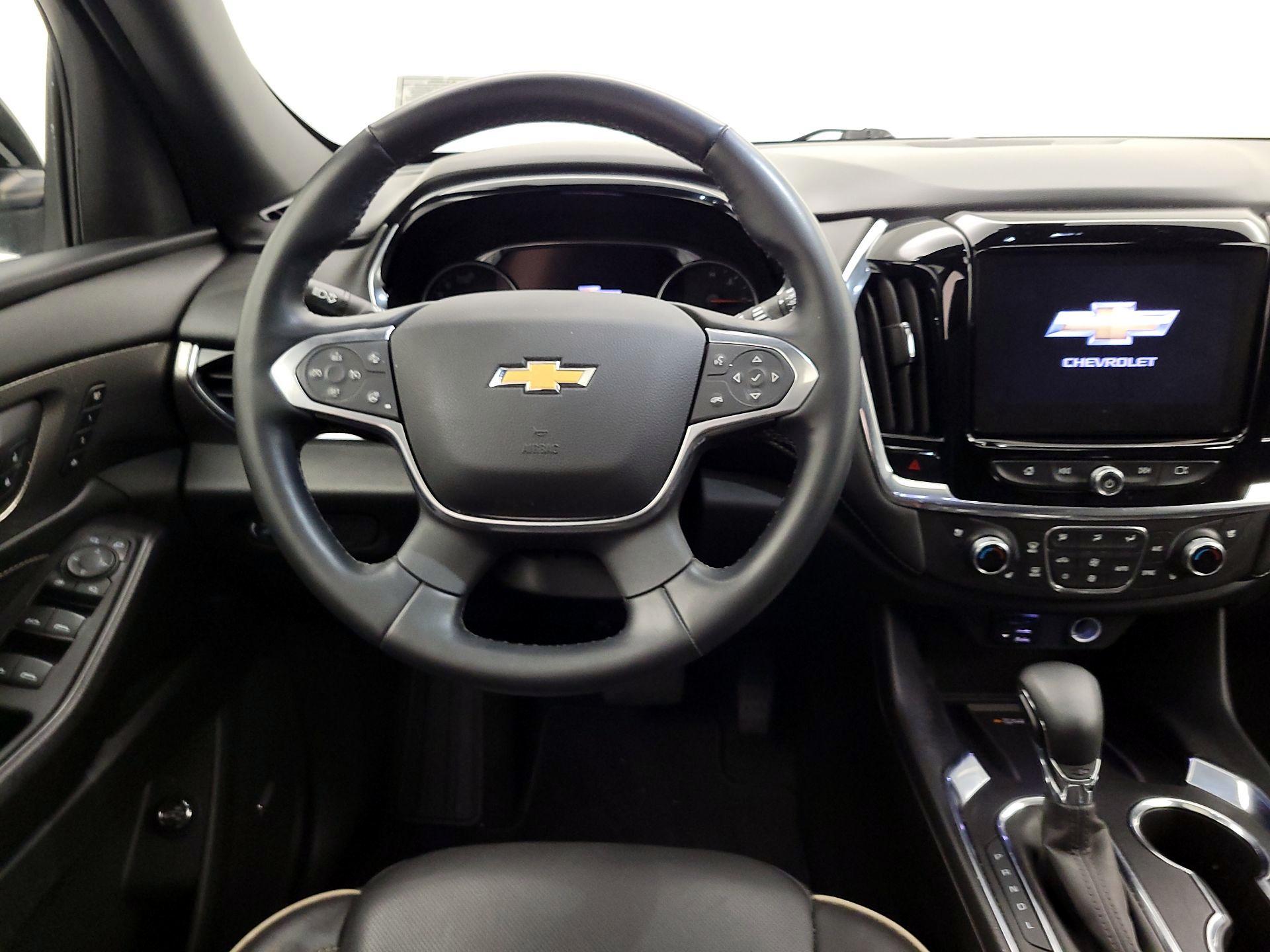 Thumbnail: 2023 Chevrolet Traverse - 10