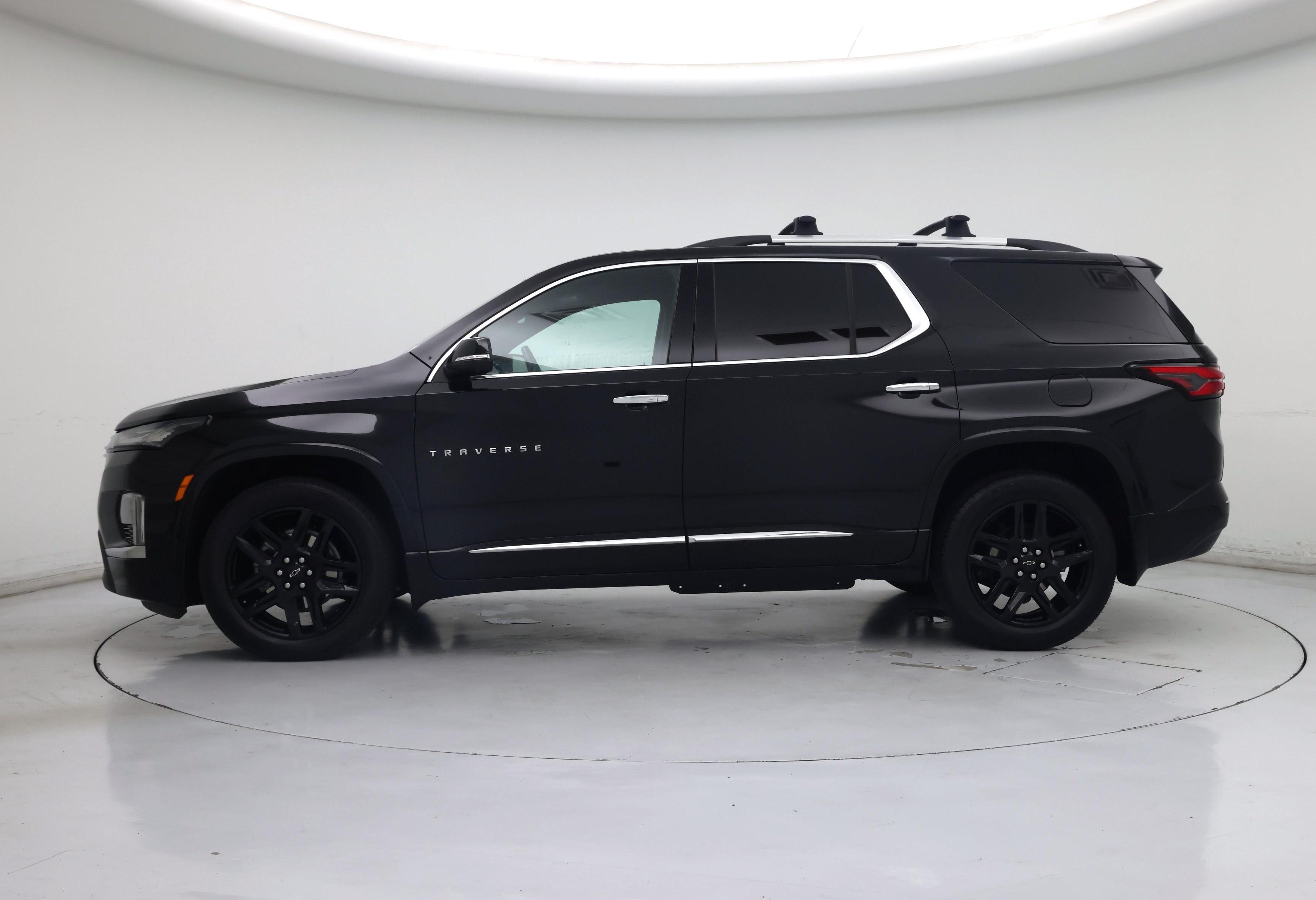 Thumbnail: 2023 Chevrolet Traverse - 3