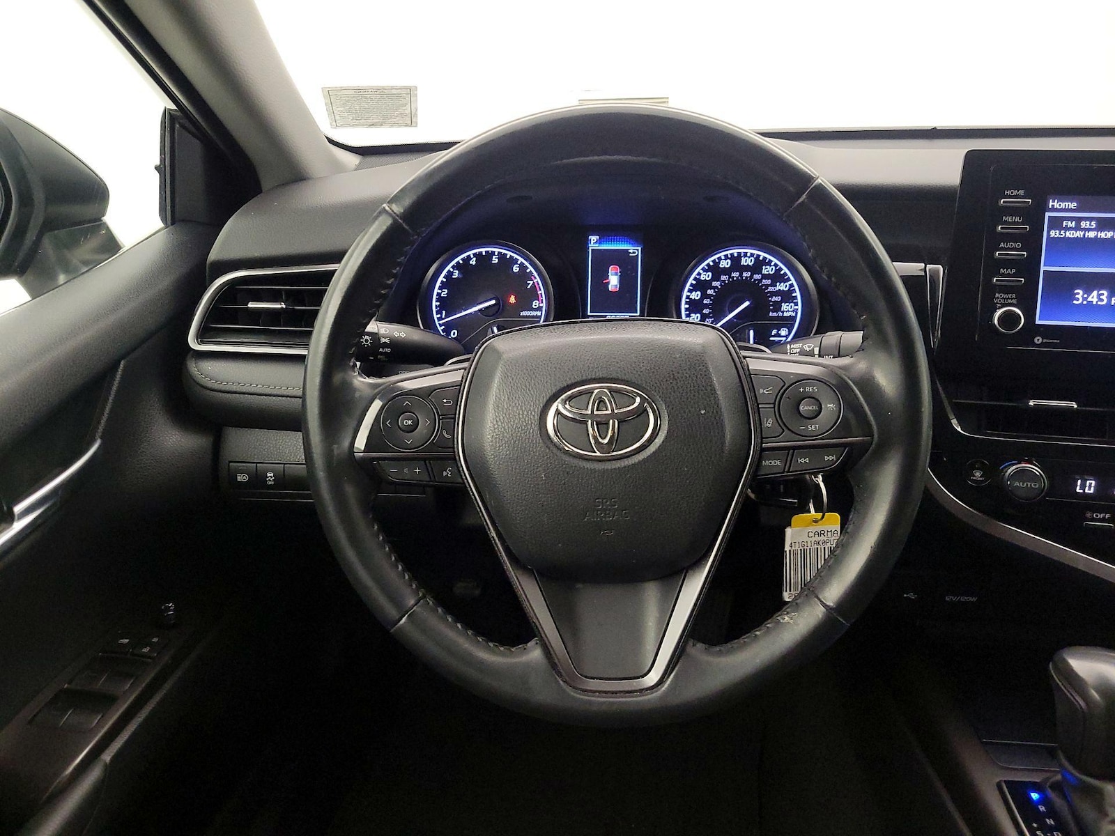 2023 Toyota Camry SE - Photo 11
