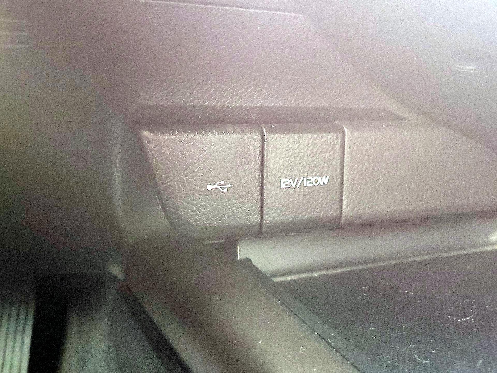 2023 Toyota Camry SE - Photo 20