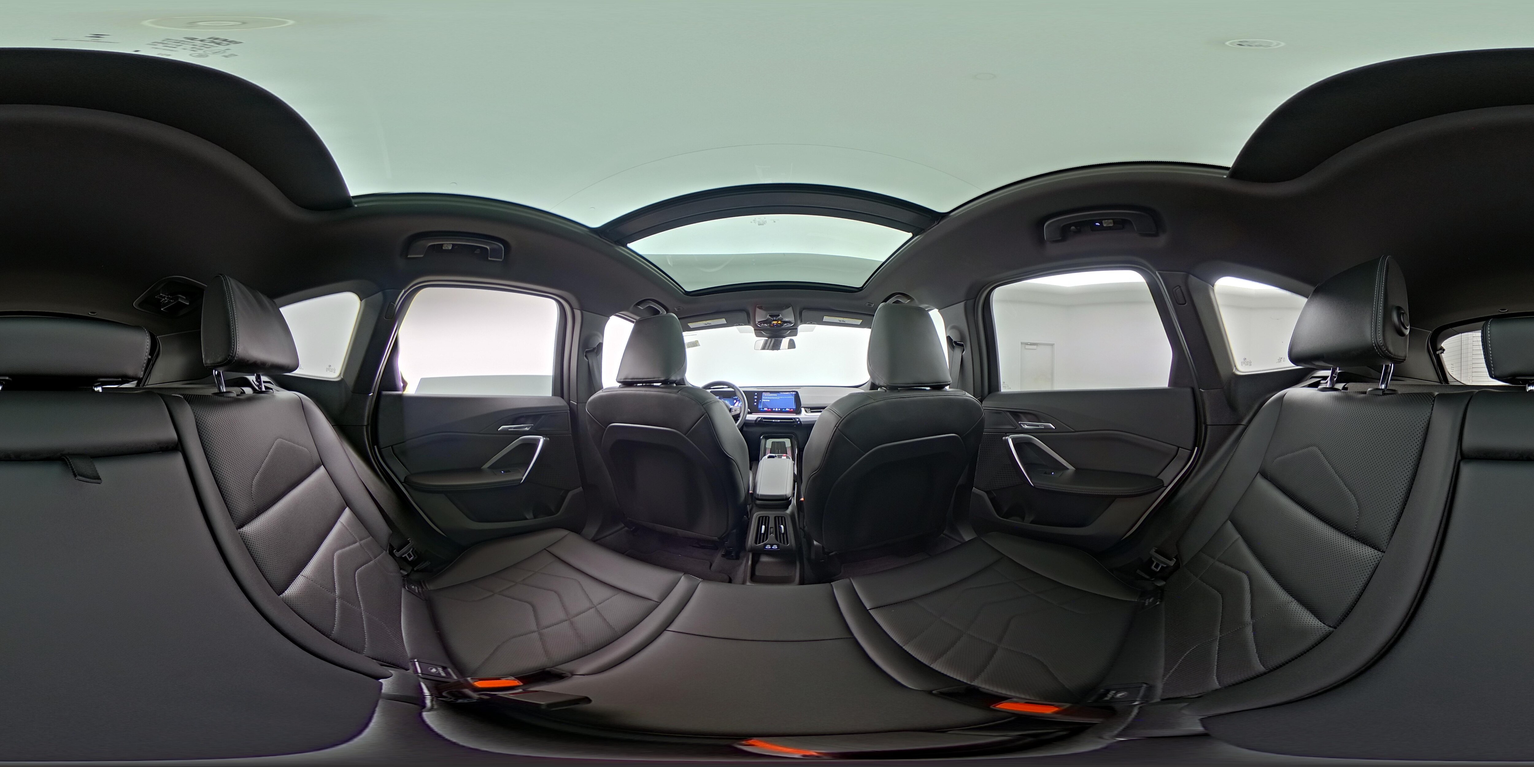 2025 BMW X1 28i - Photo 27