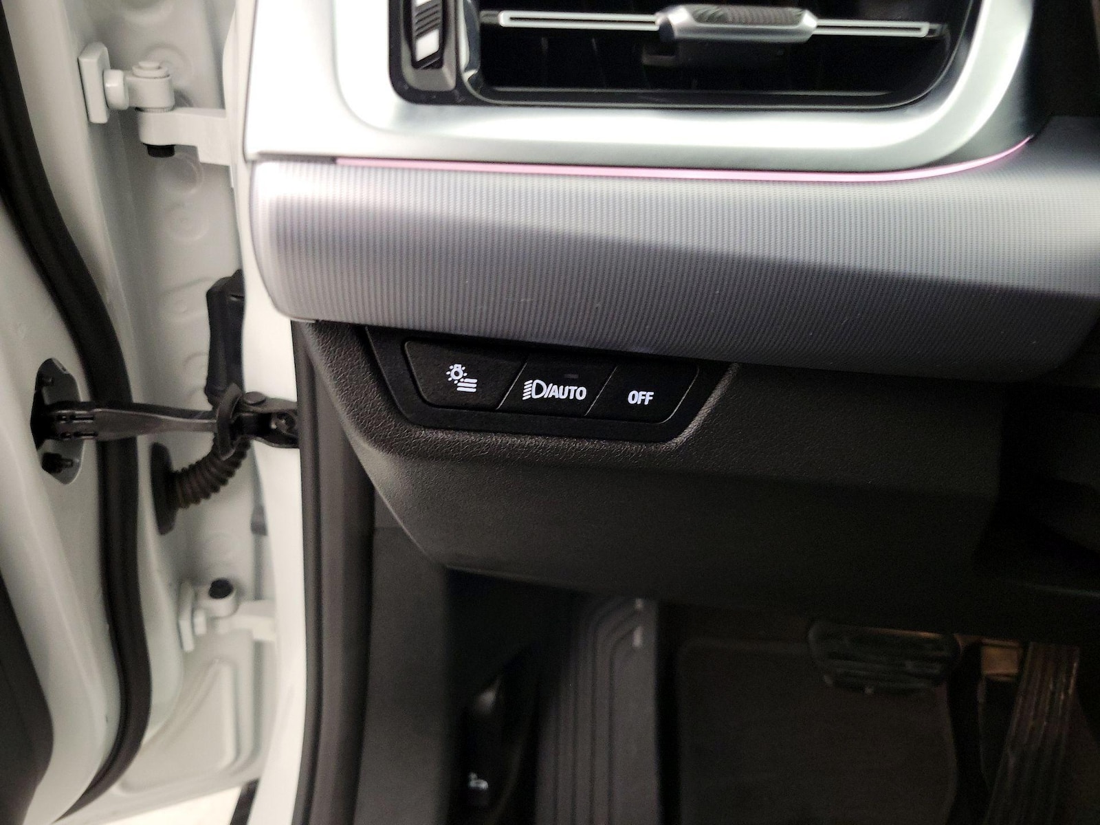 2025 BMW X1 28i - Photo 14