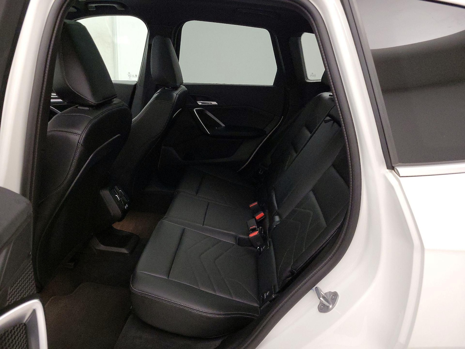 2025 BMW X1 28i - Photo 22