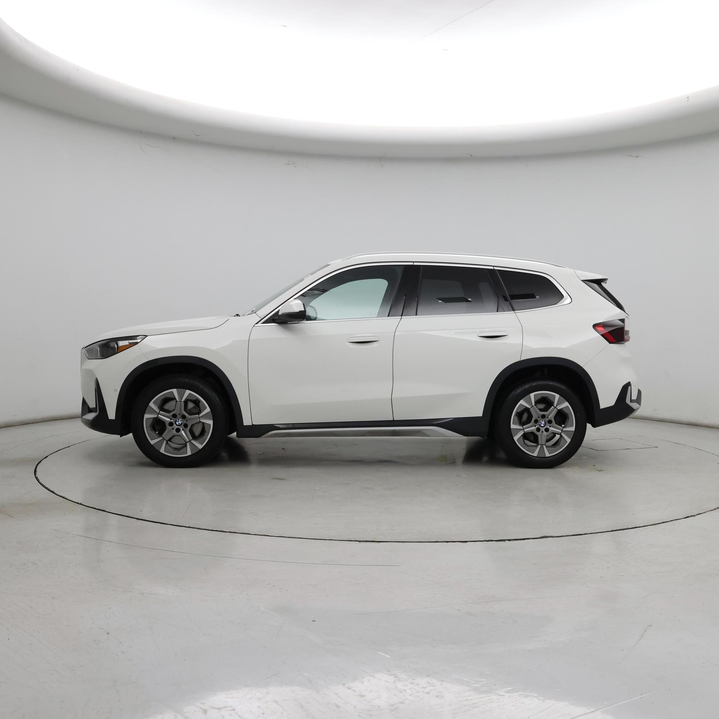 Thumbnail: 2025 BMW X1 - 3
