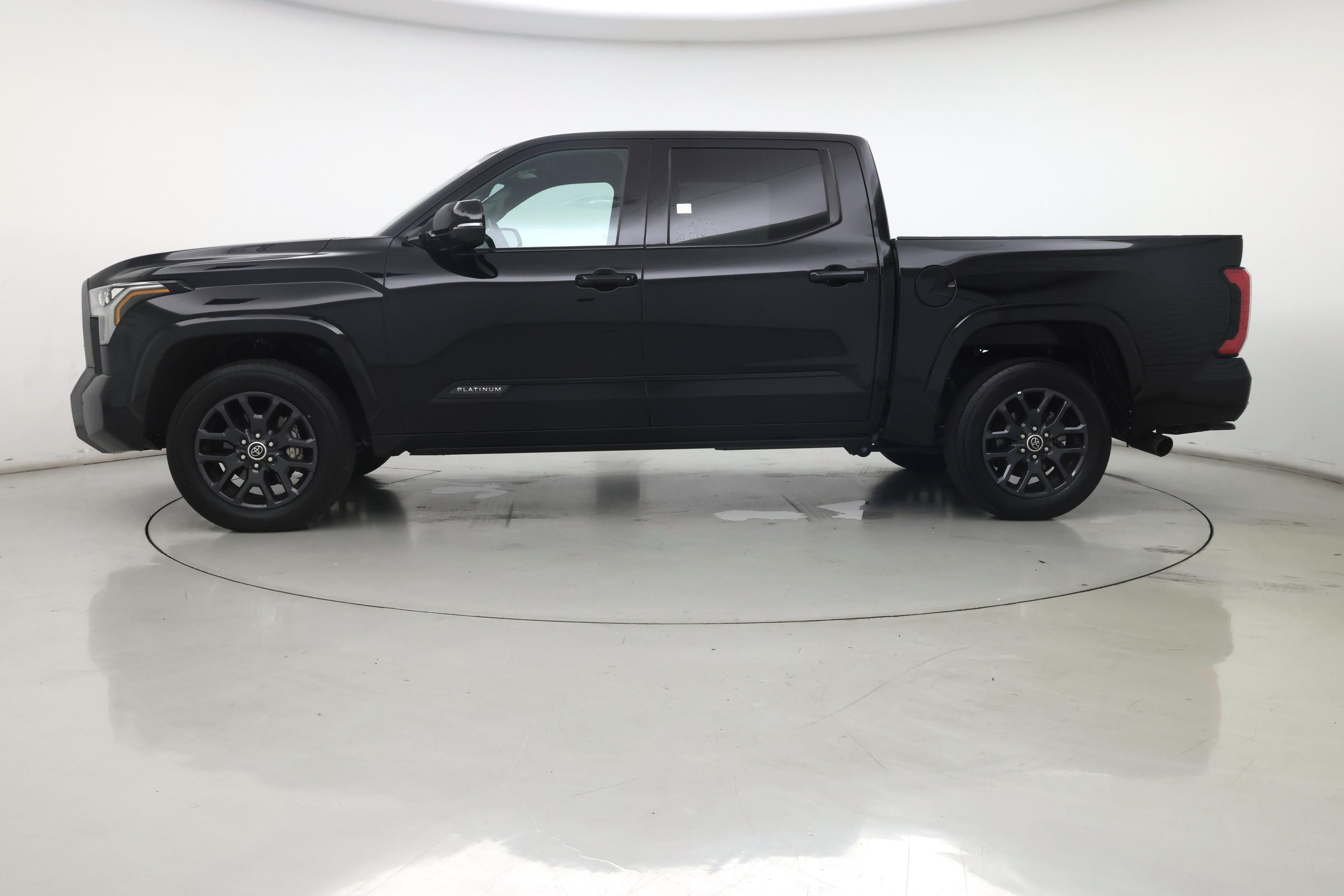 Thumbnail: 2023 Toyota Tundra - 3