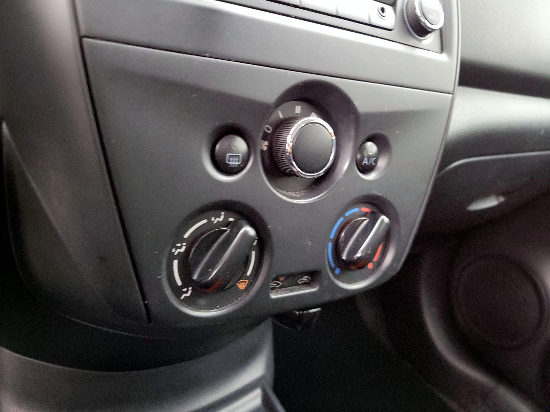 Thumbnail: 2016 Nissan Versa - 15