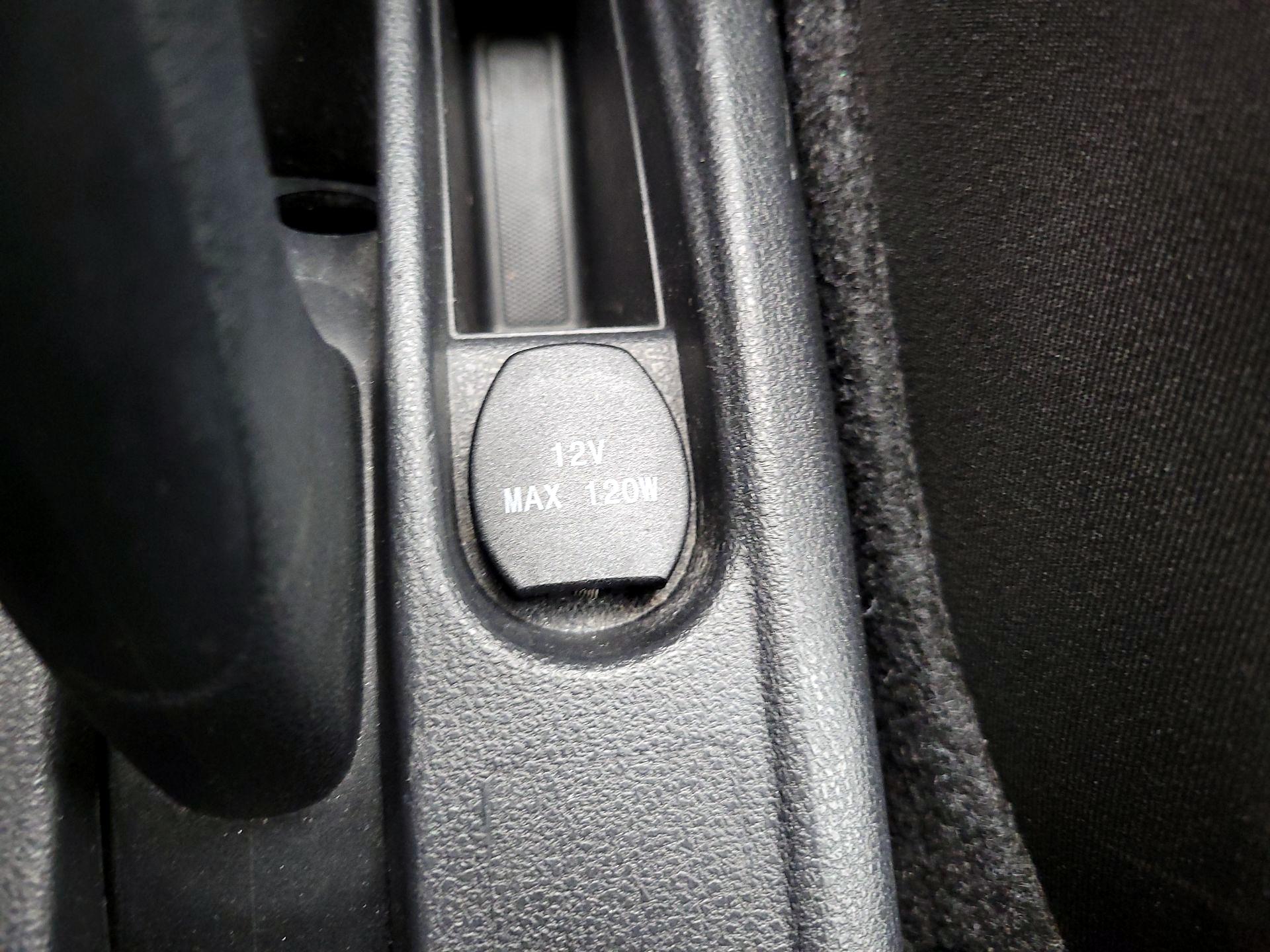 Thumbnail: 2016 Nissan Versa - 17