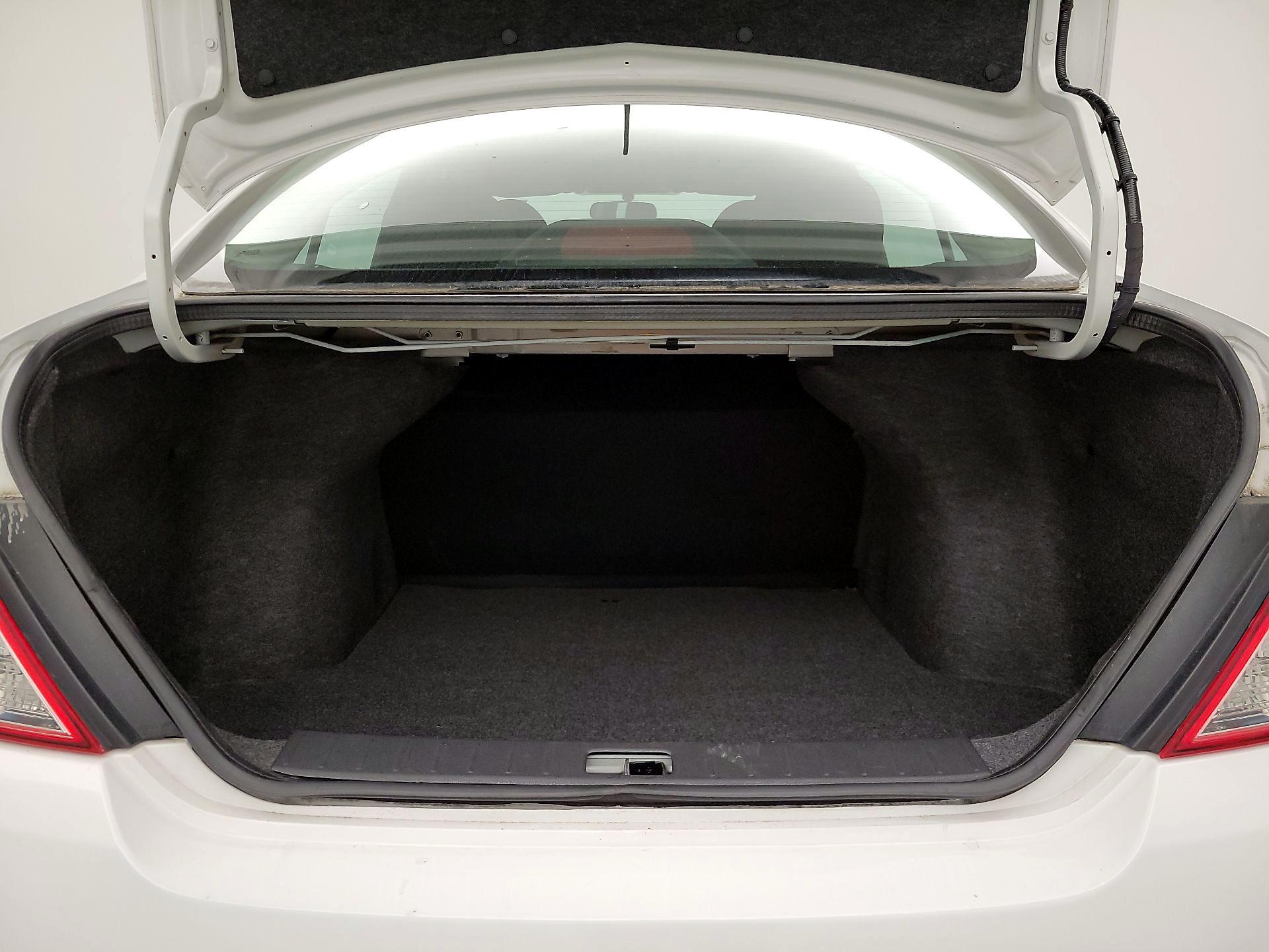 Thumbnail: 2016 Nissan Versa - 19