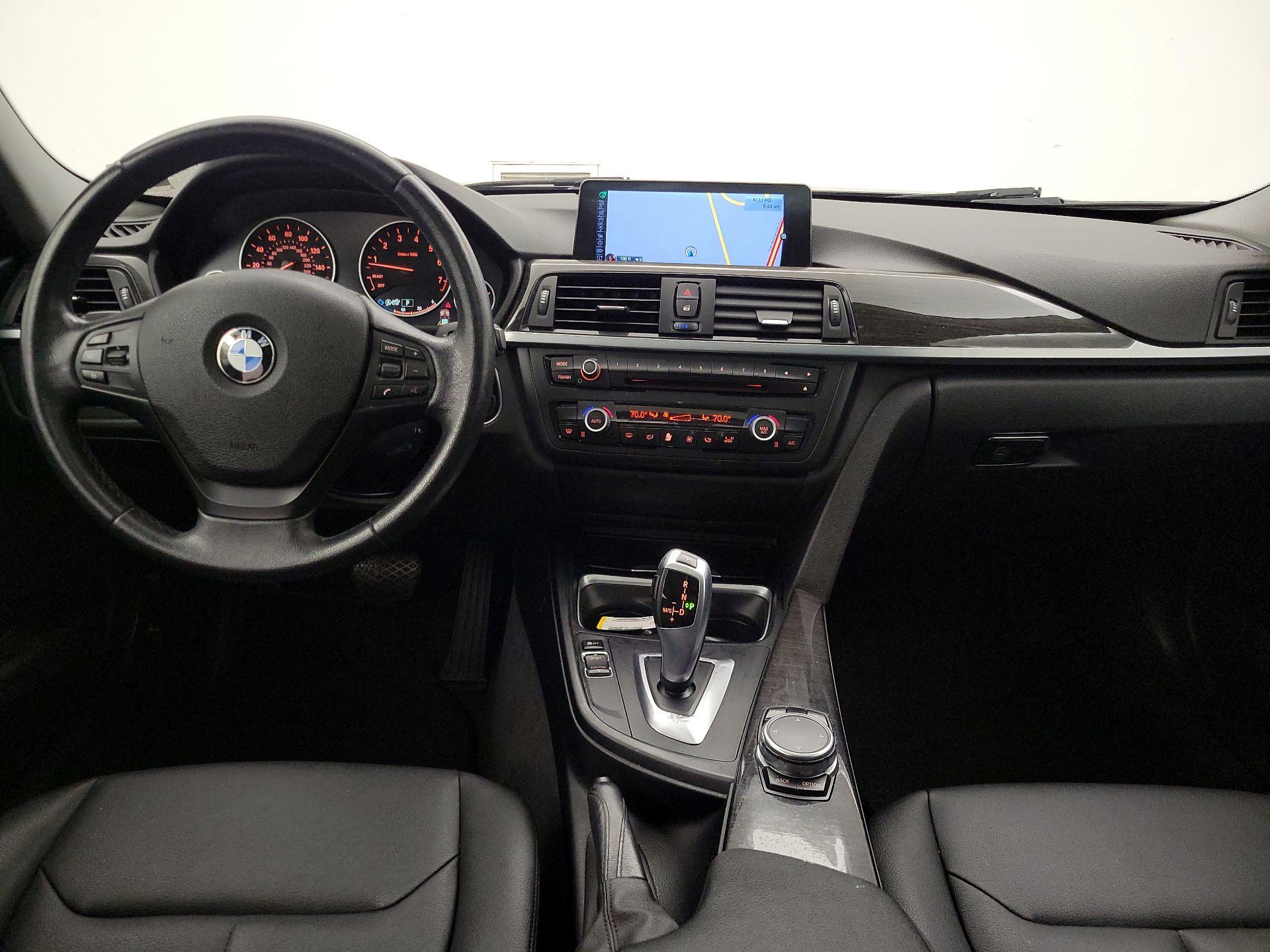 Thumbnail: 2015 BMW 3 Series - 9
